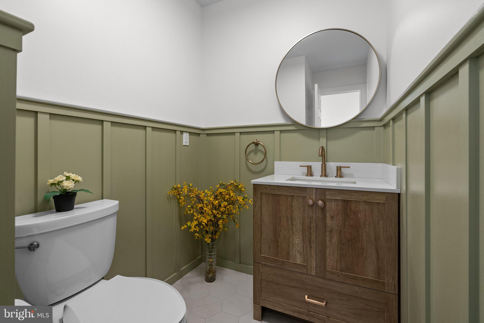 GWYN LYN - Residential