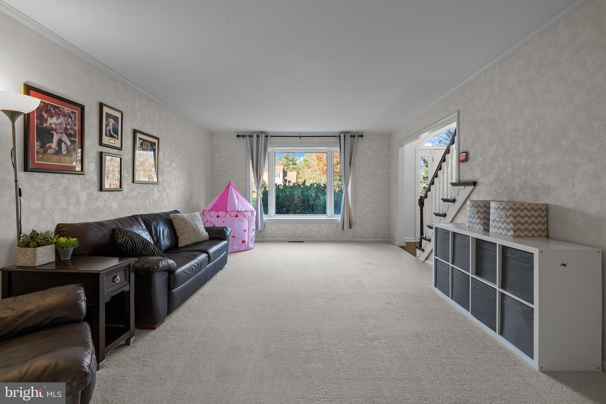 GWYN LYN - Residential