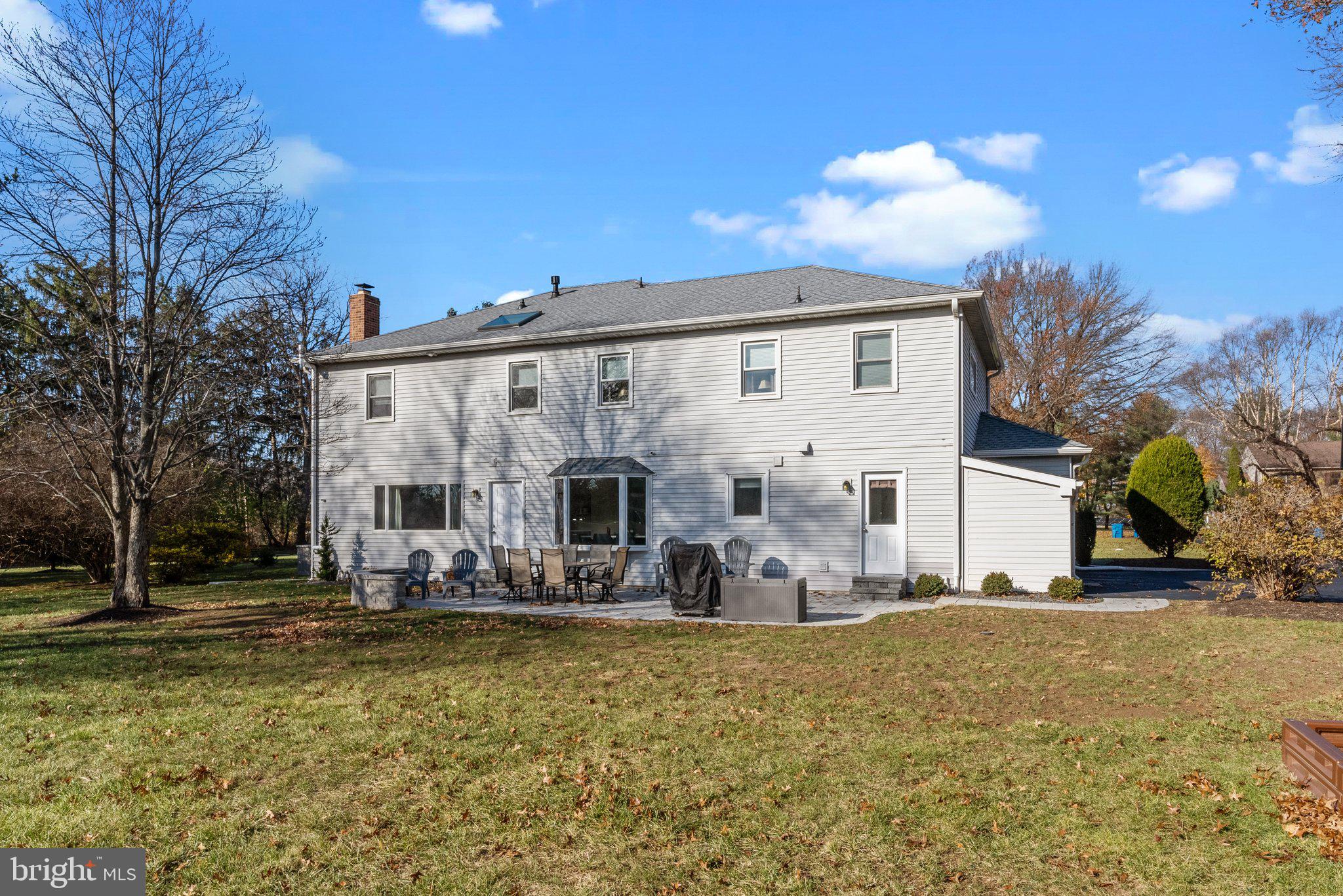 GWYN LYN - Residential