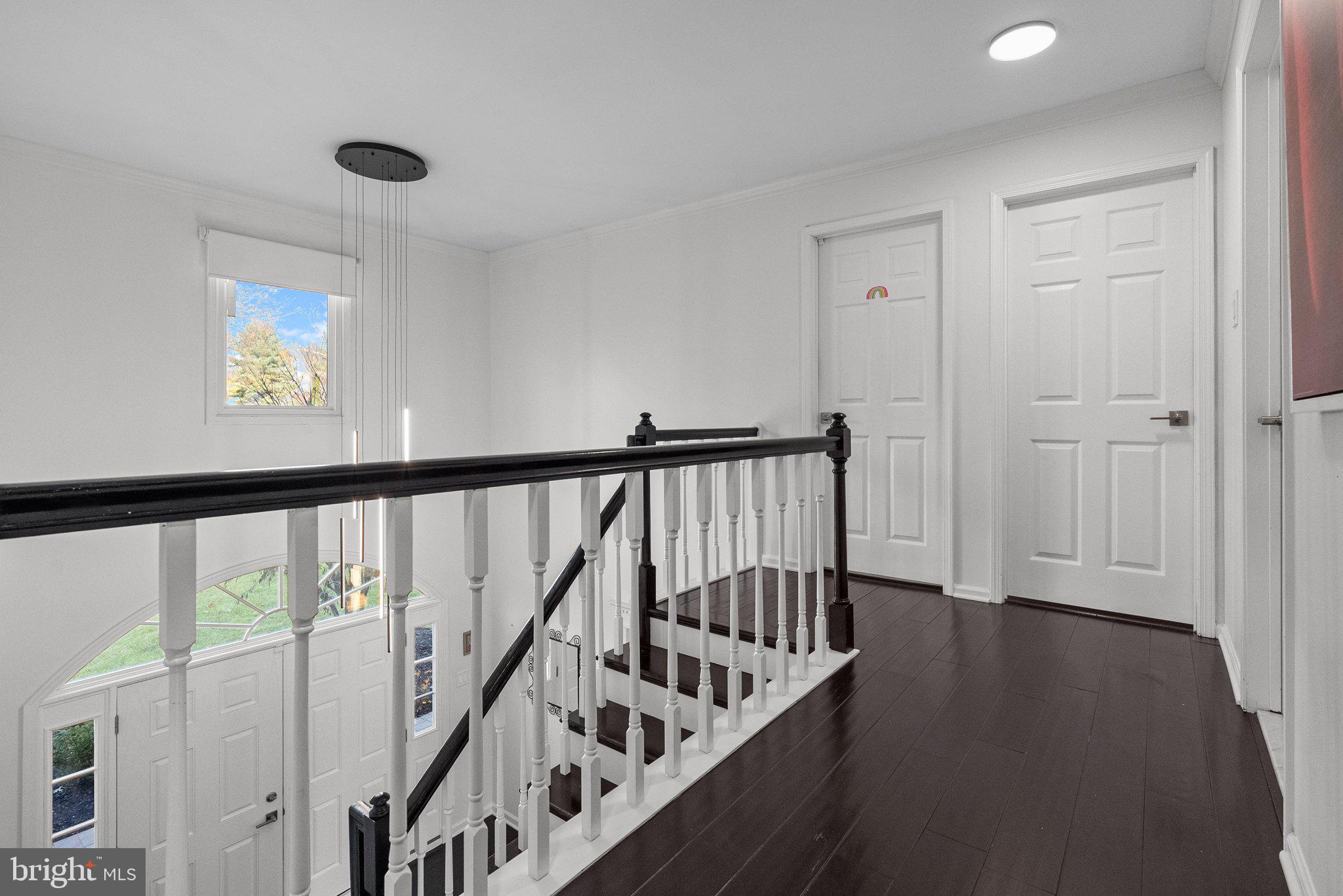 GWYN LYN - Residential