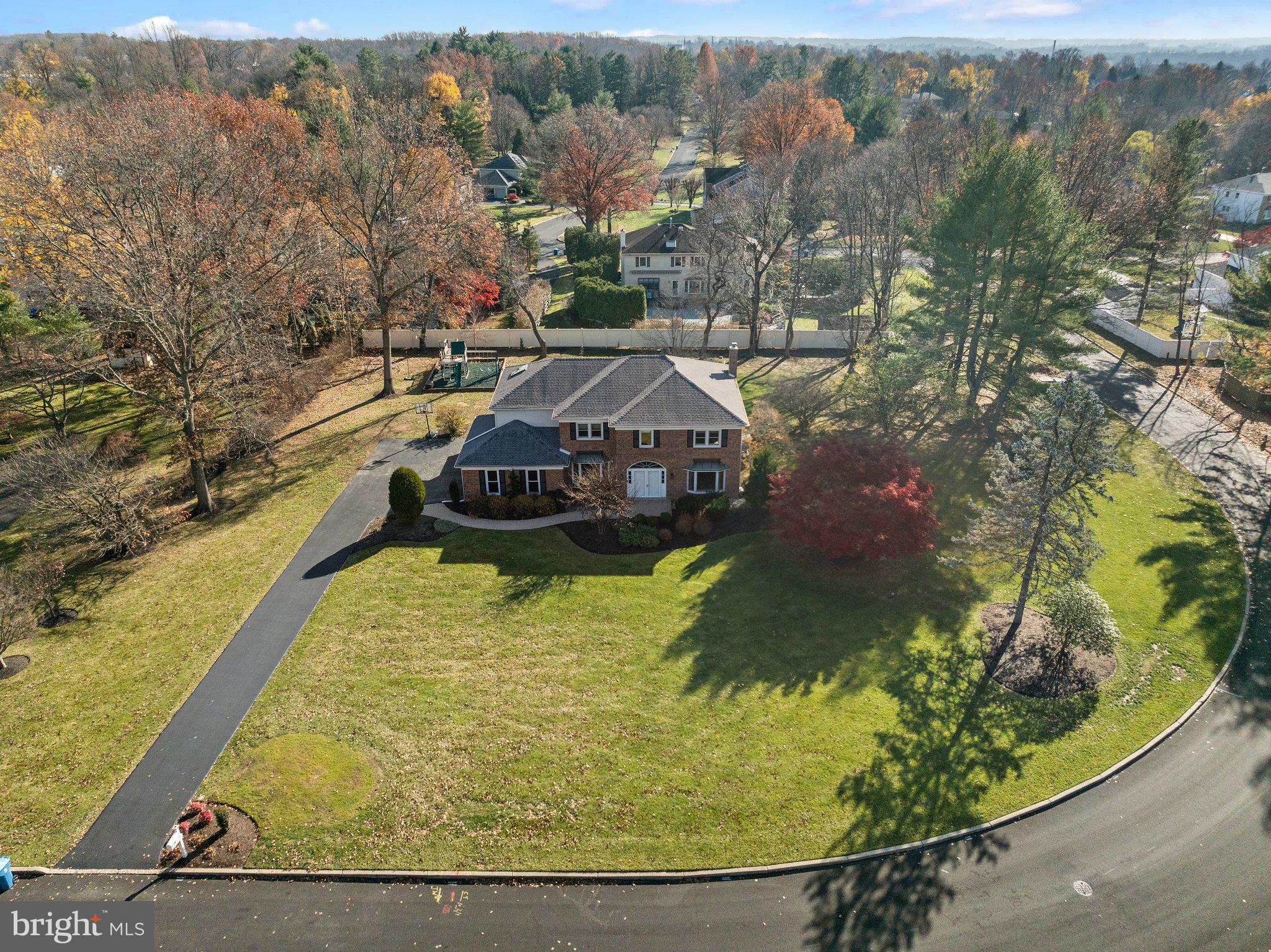 GWYN LYN - Residential