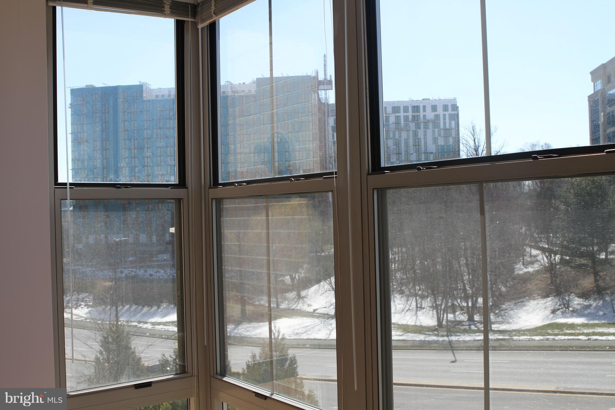 CARLTON HOUSE - Residential Lease