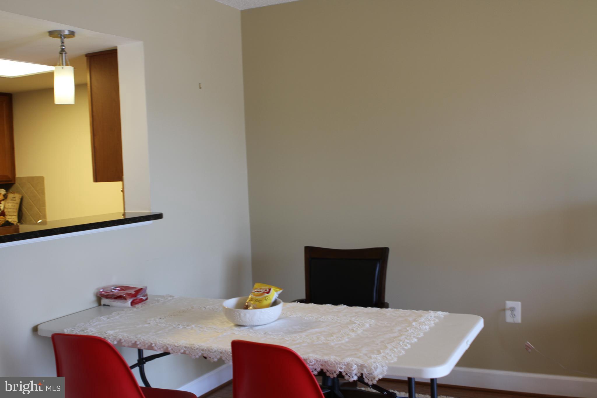 CARLTON HOUSE - Residential Lease