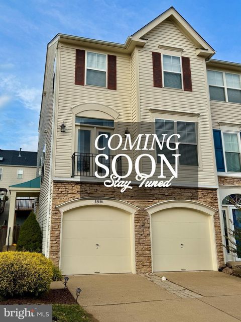 43636 OBRIEN SQUARE CHANTILLY VA 20152