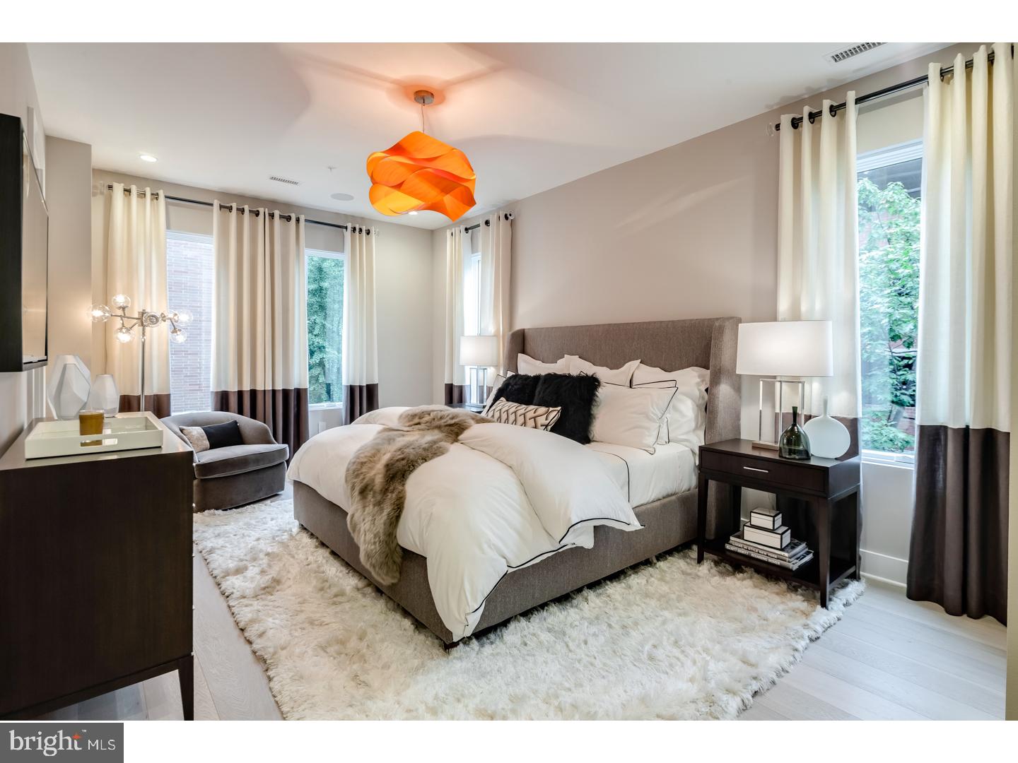 SOCIETY HILL - Residential