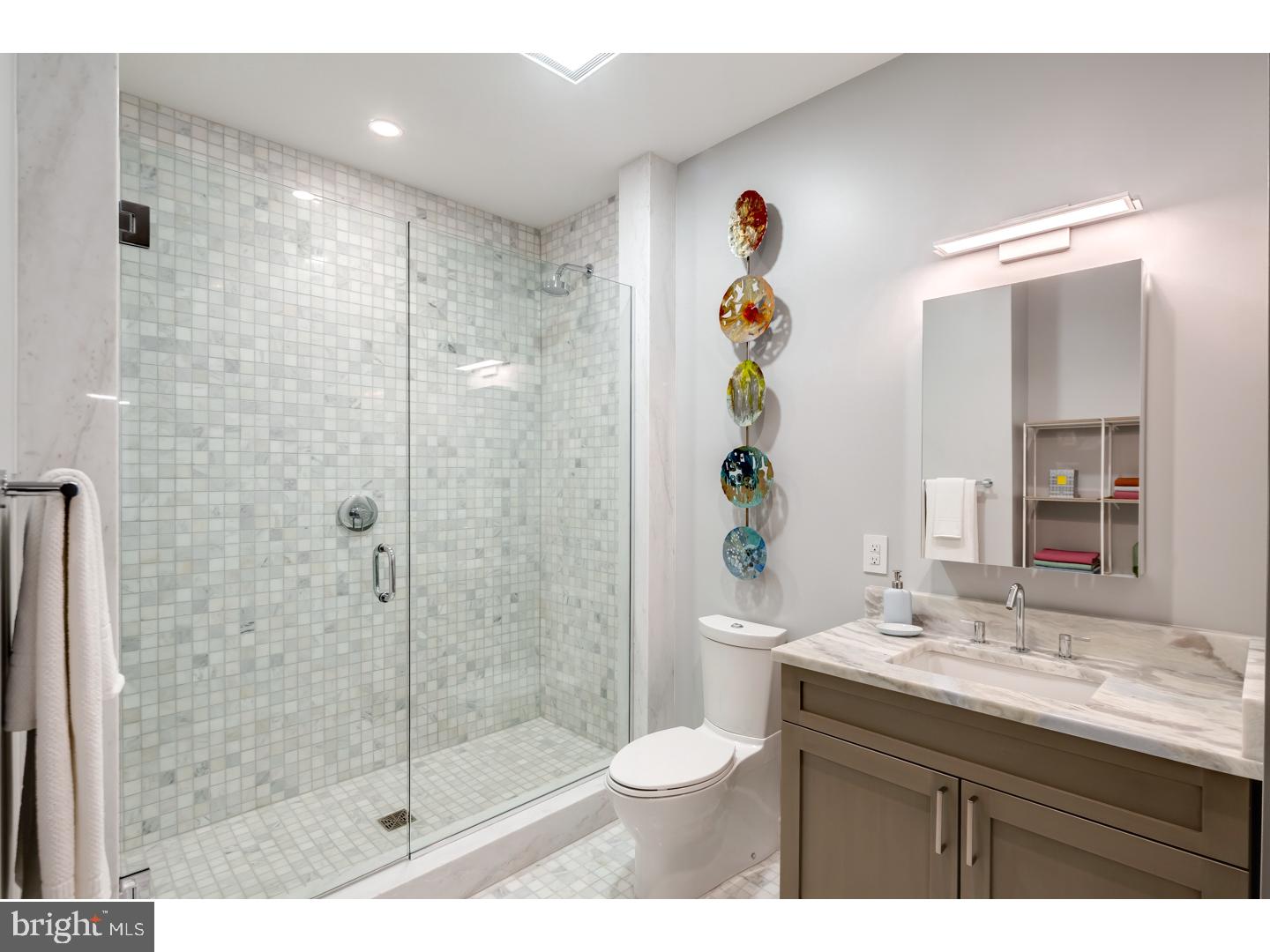 SOCIETY HILL - Residential