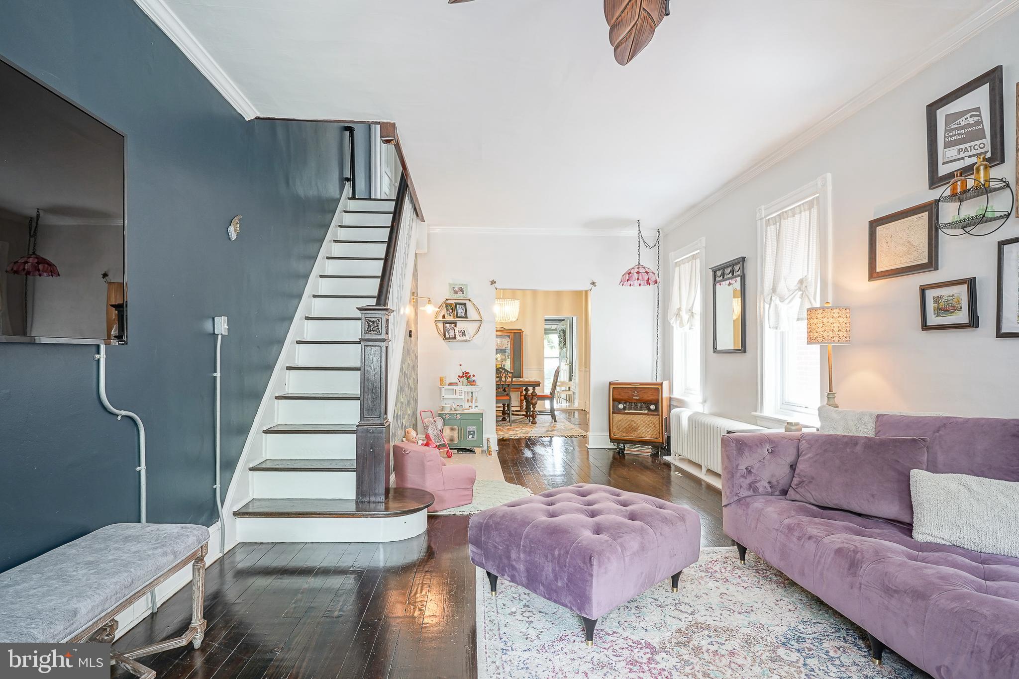6 E COLLINGS AVENUE