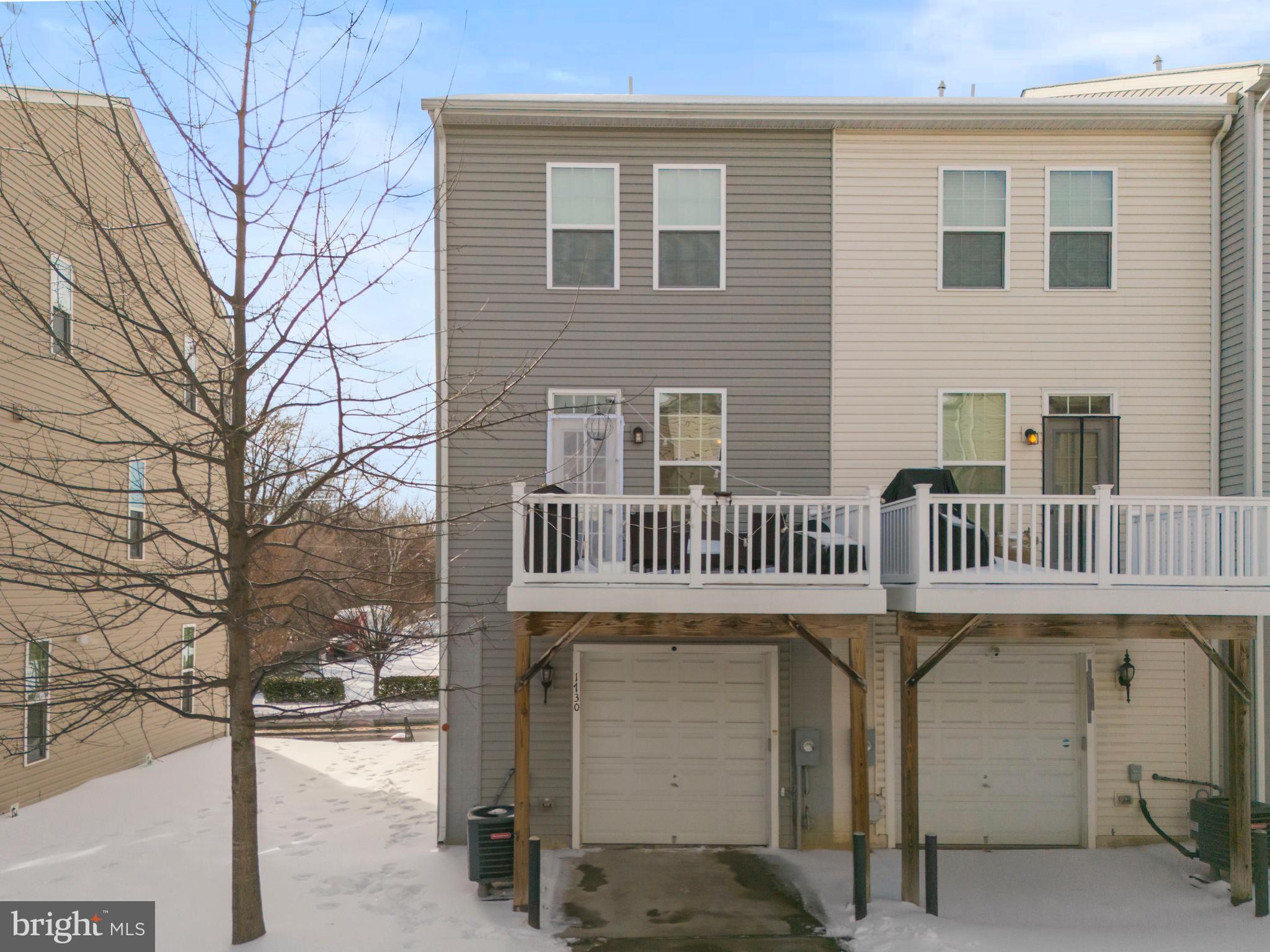 FEATHERSTONE STATION CONDOMINIUMS - Residential