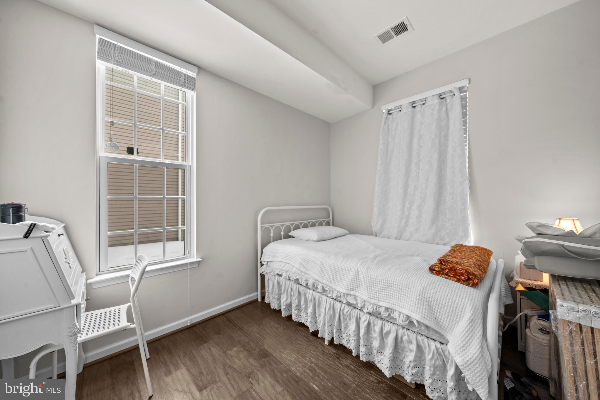 FEATHERSTONE STATION CONDOMINIUMS - Residential