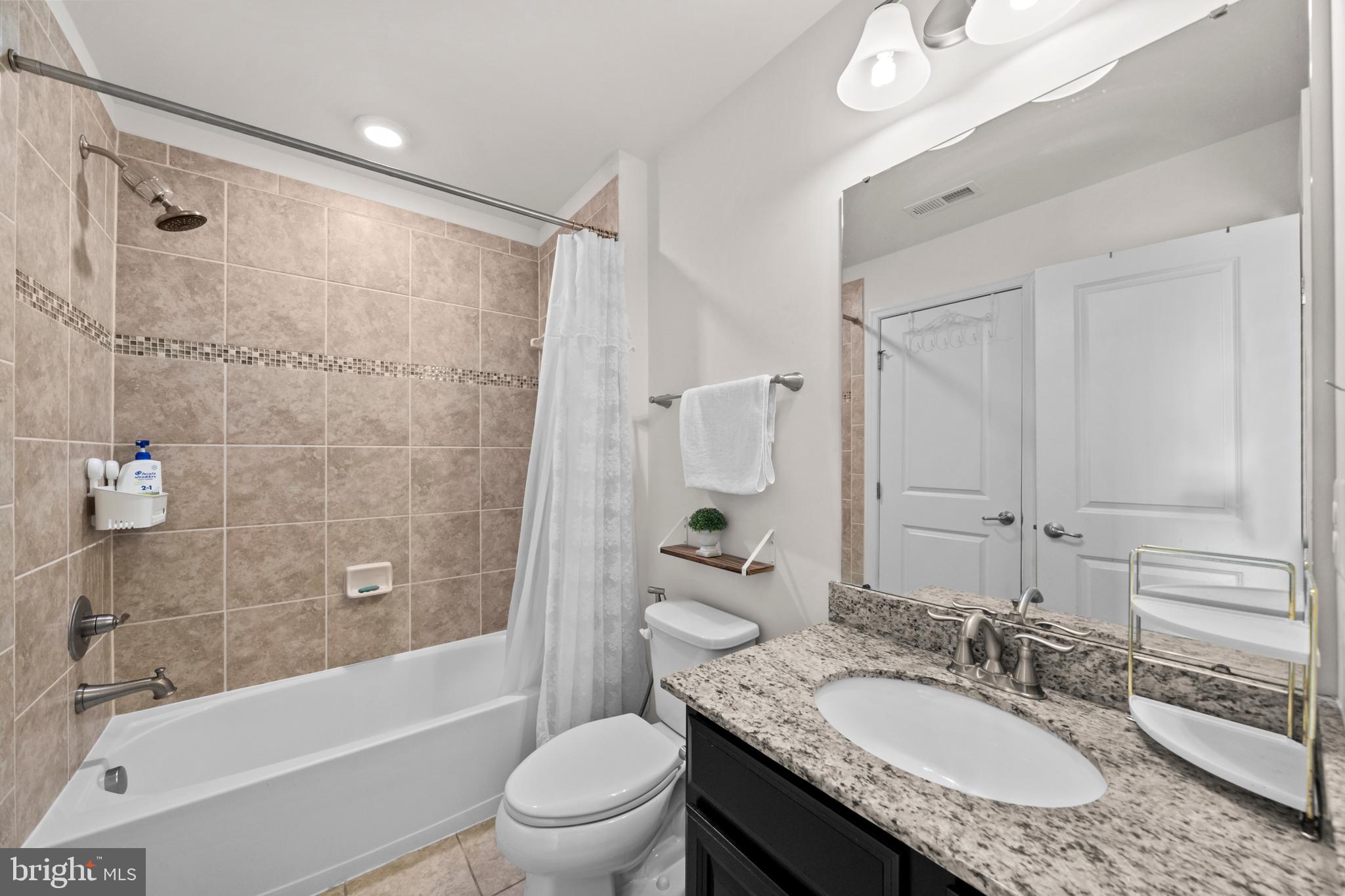 FEATHERSTONE STATION CONDOMINIUMS - Residential