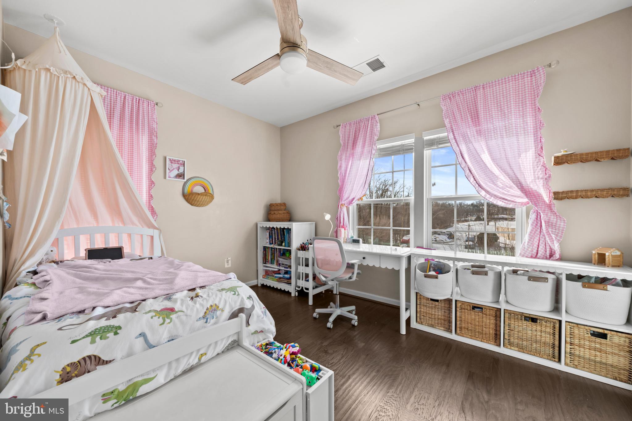 FEATHERSTONE STATION CONDOMINIUMS - Residential