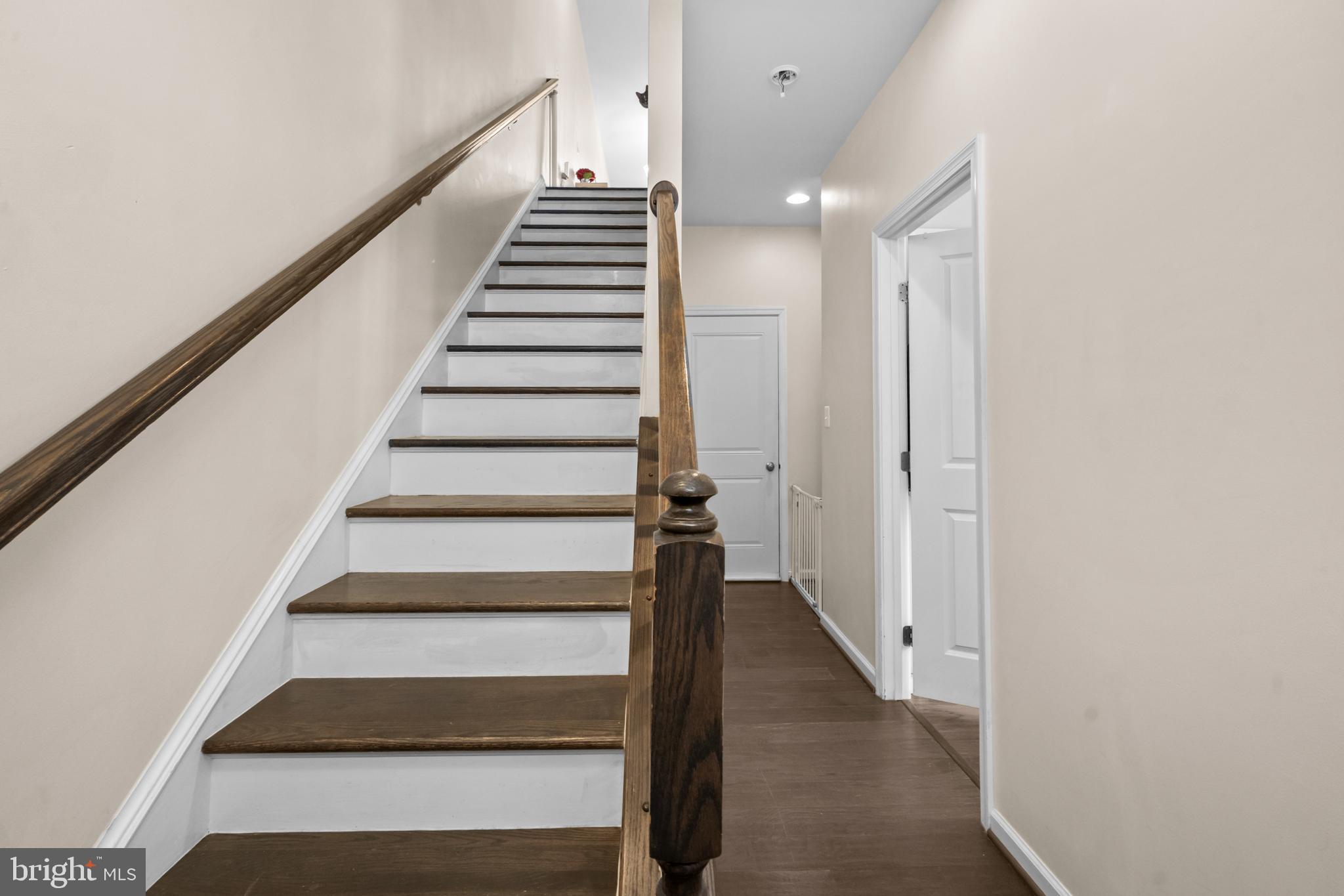 FEATHERSTONE STATION CONDOMINIUMS - Residential