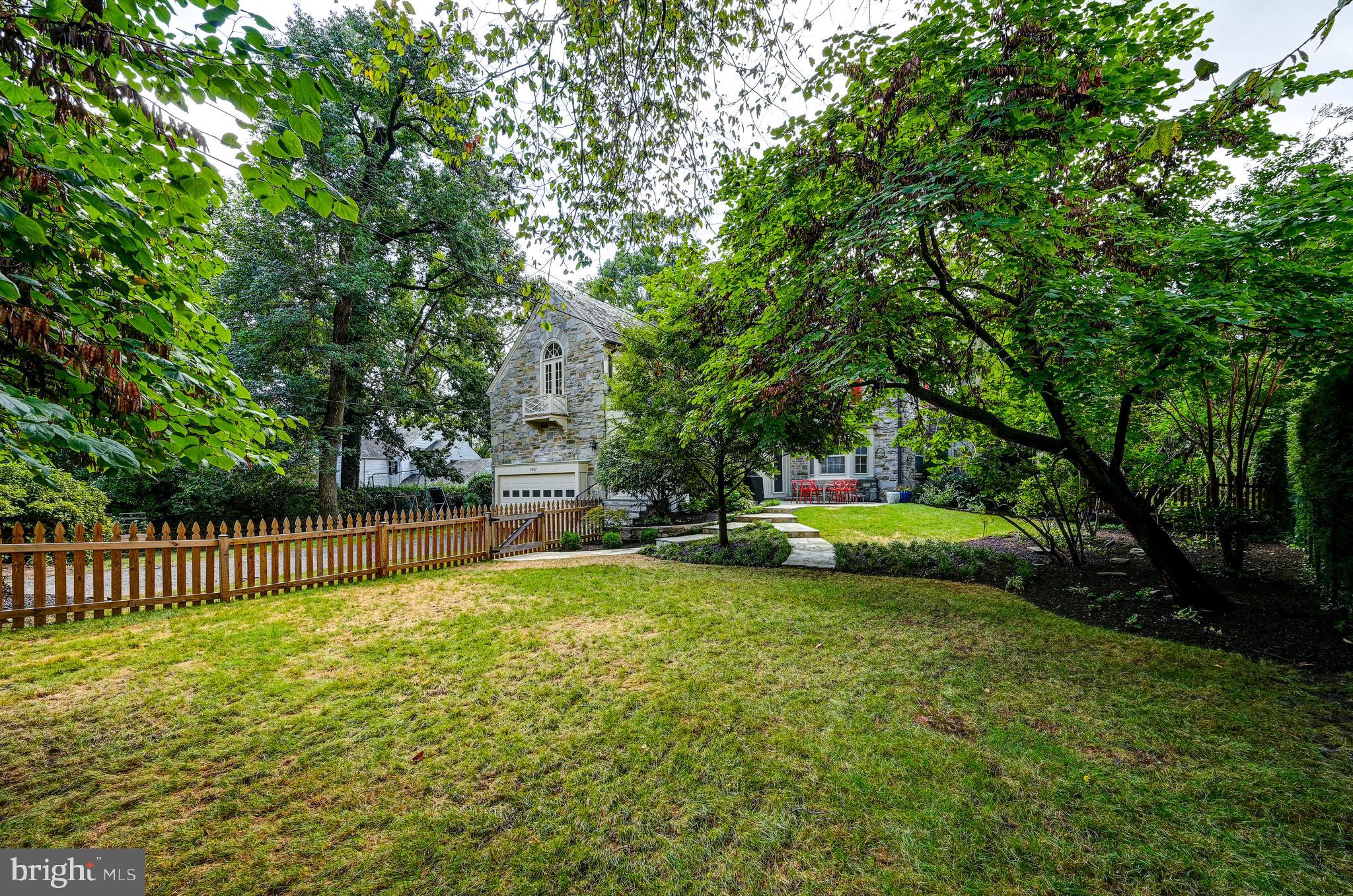 HOMELAND HISTORIC DISTRICT - Residential