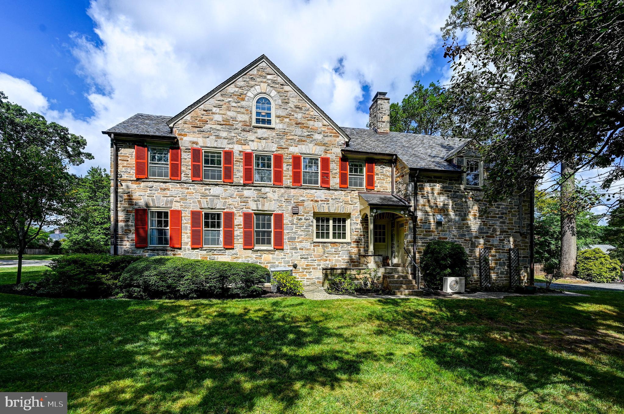 HOMELAND HISTORIC DISTRICT - Residential