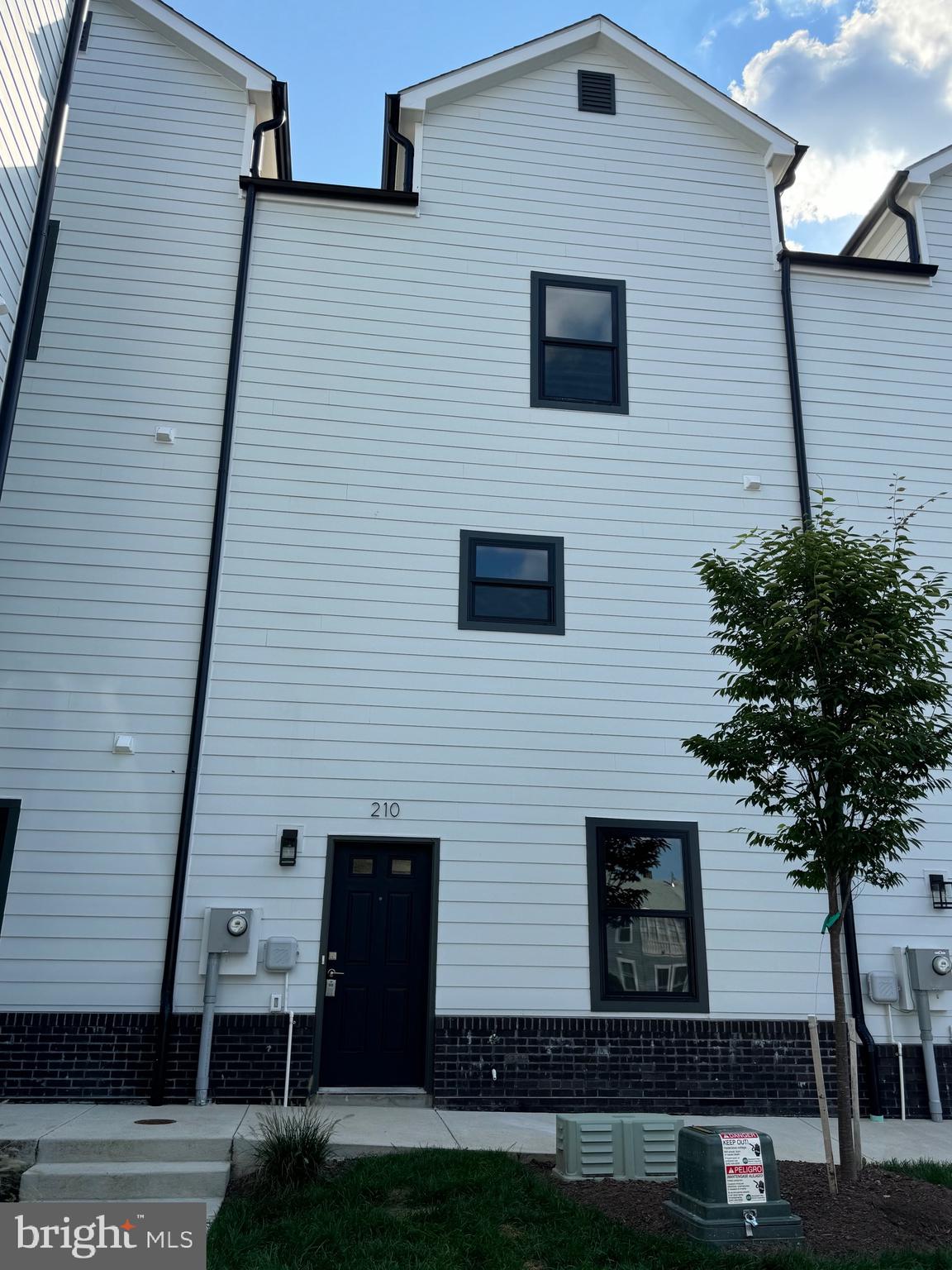 NONE AVAILABLE - Residential Lease