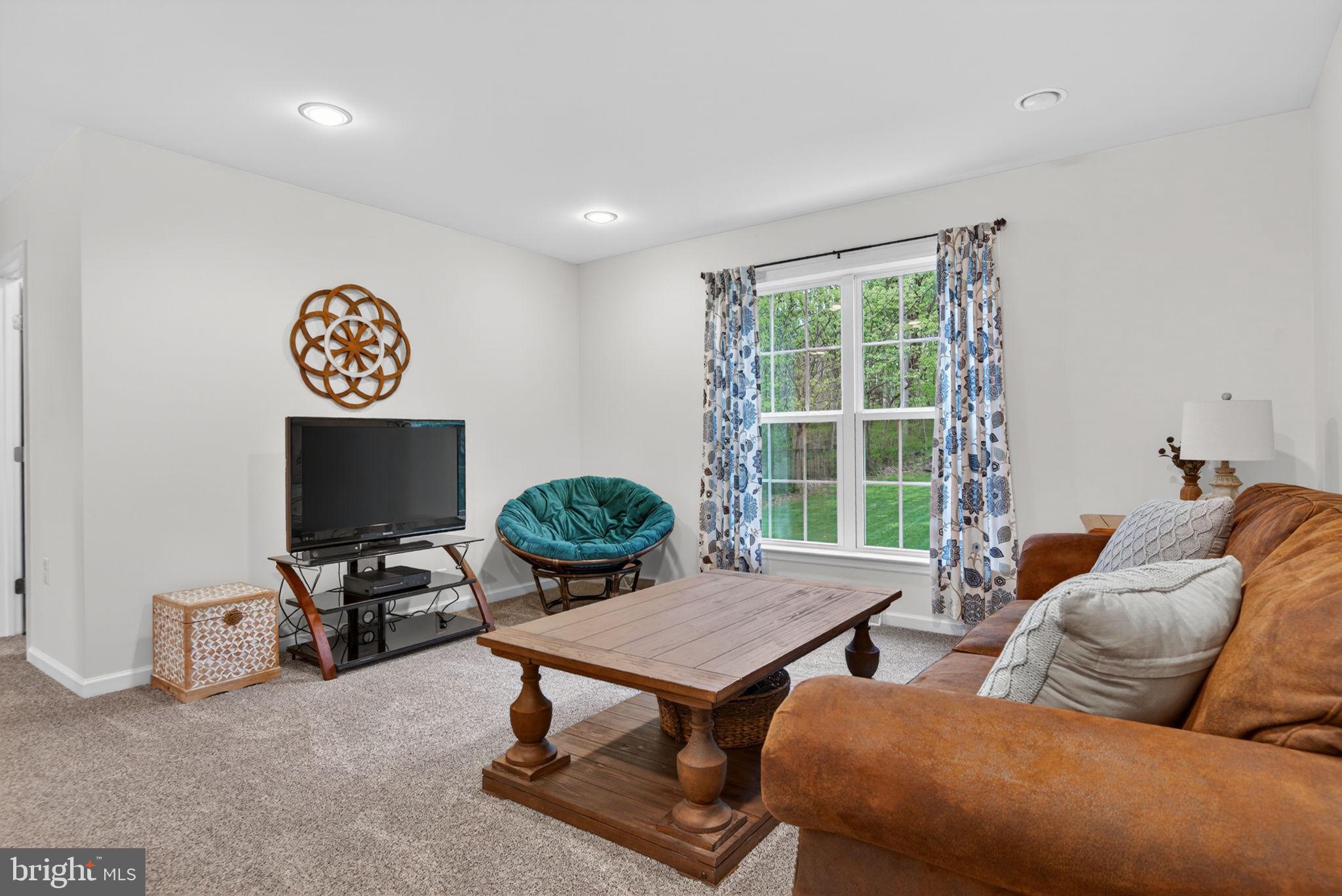 BISHOP WOODS - Residential