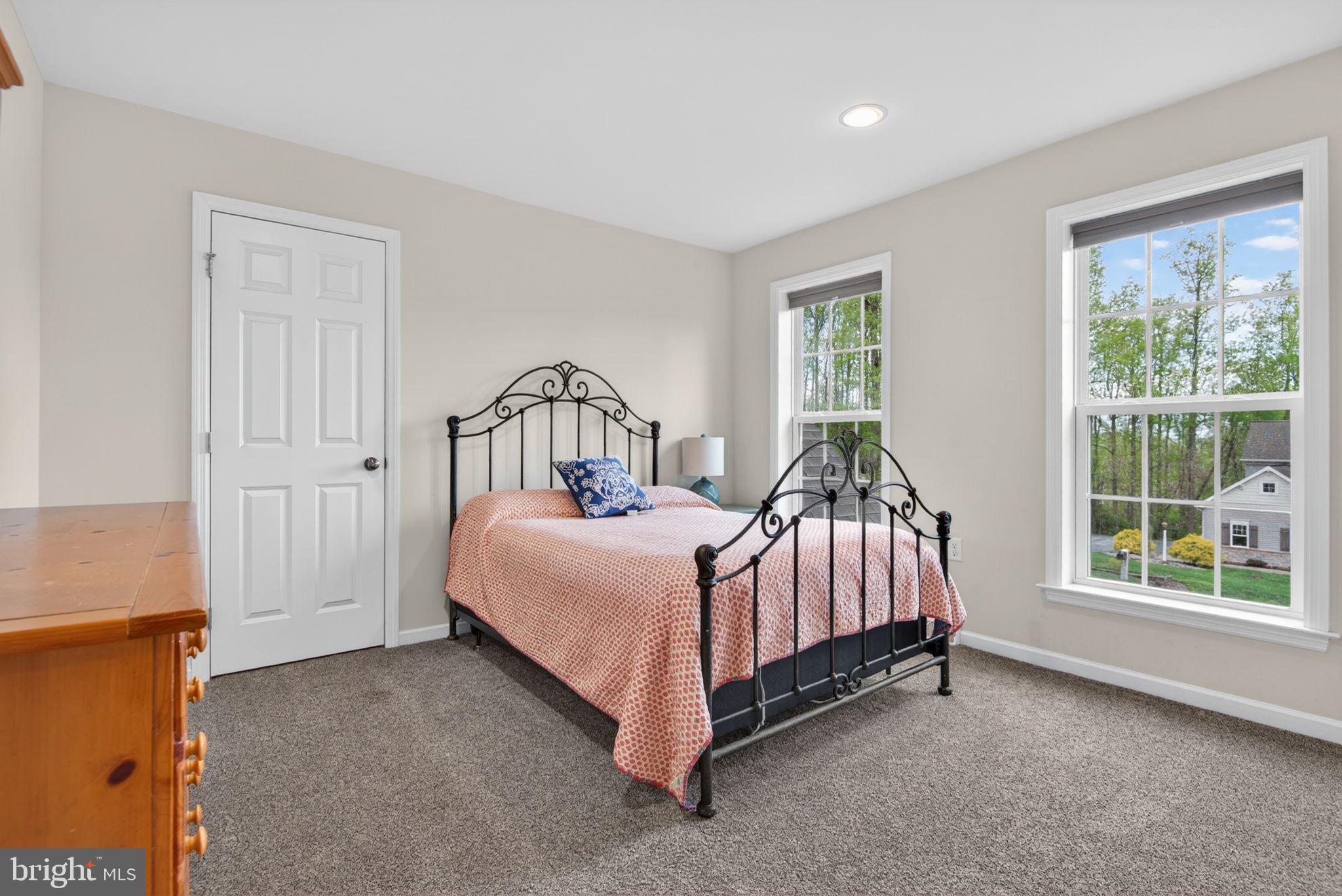 BISHOP WOODS - Residential