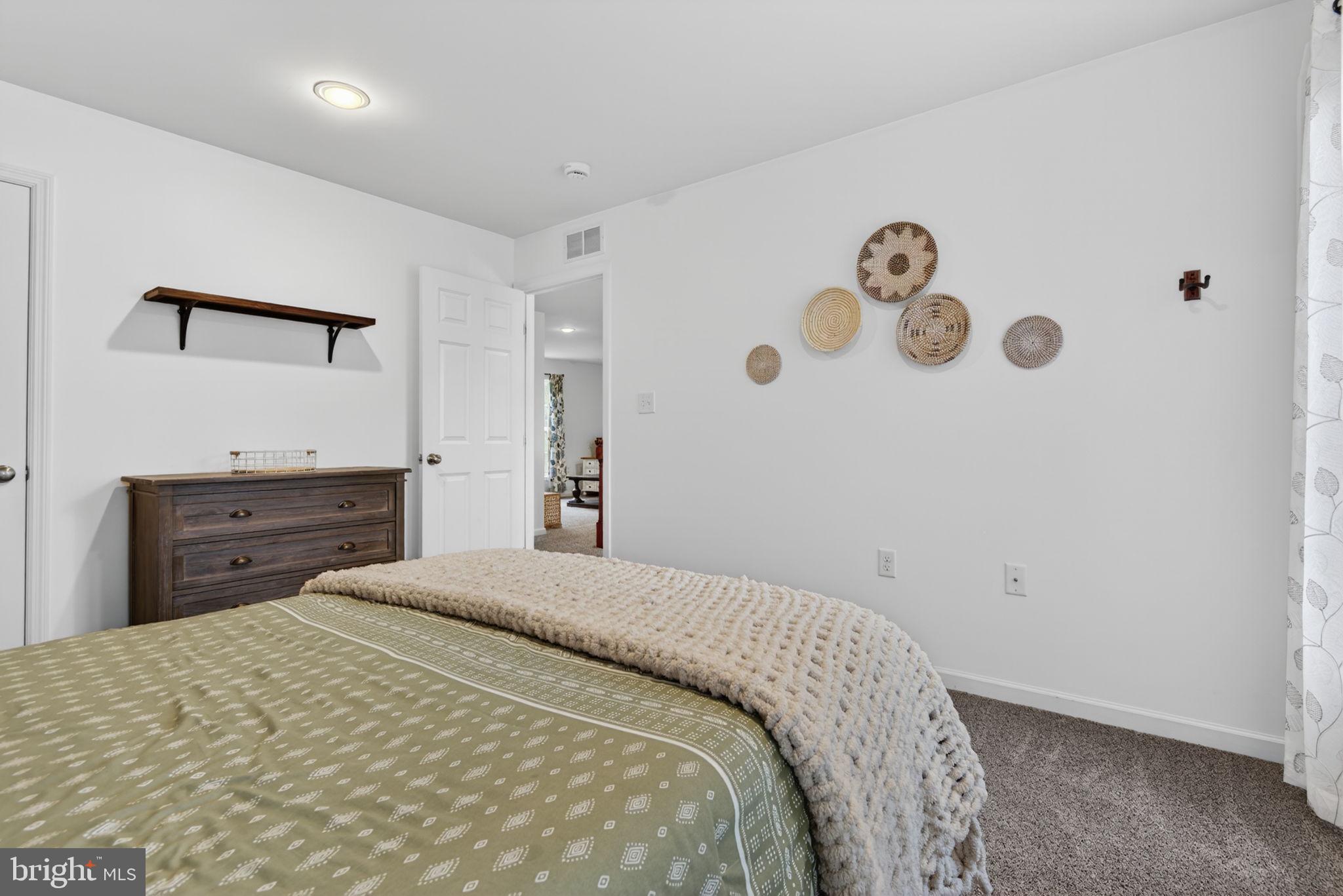 BISHOP WOODS - Residential