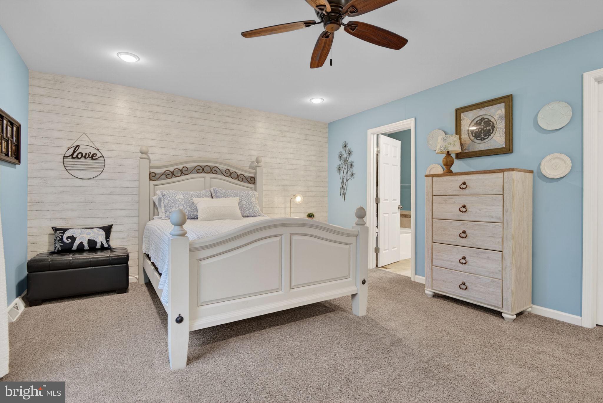 BISHOP WOODS - Residential