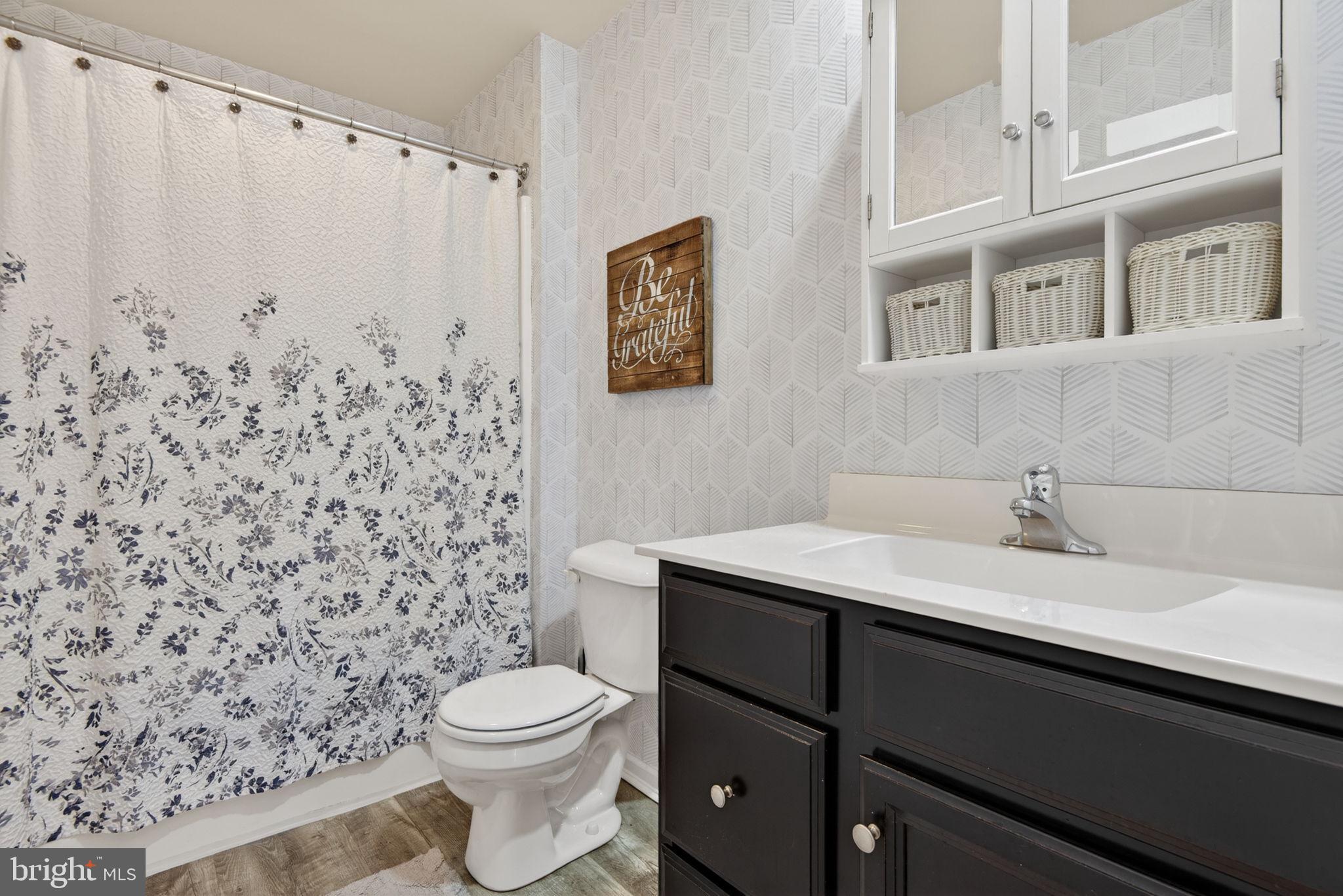 BISHOP WOODS - Residential