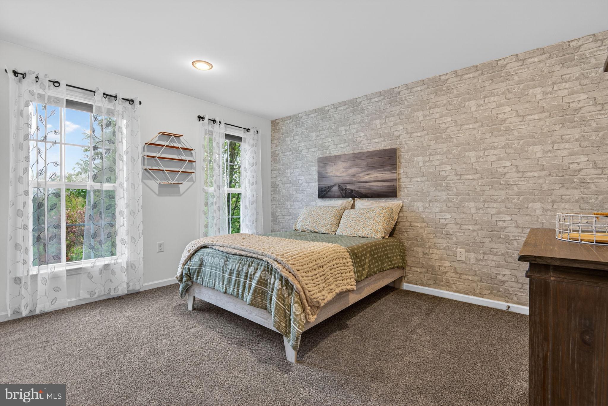 BISHOP WOODS - Residential