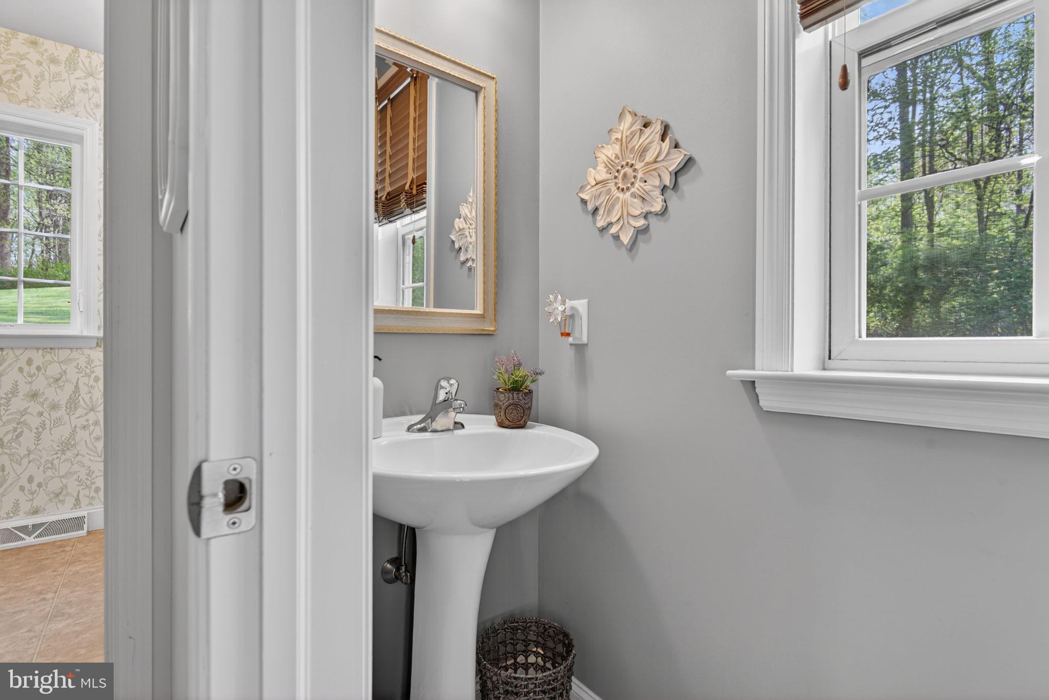 BISHOP WOODS - Residential