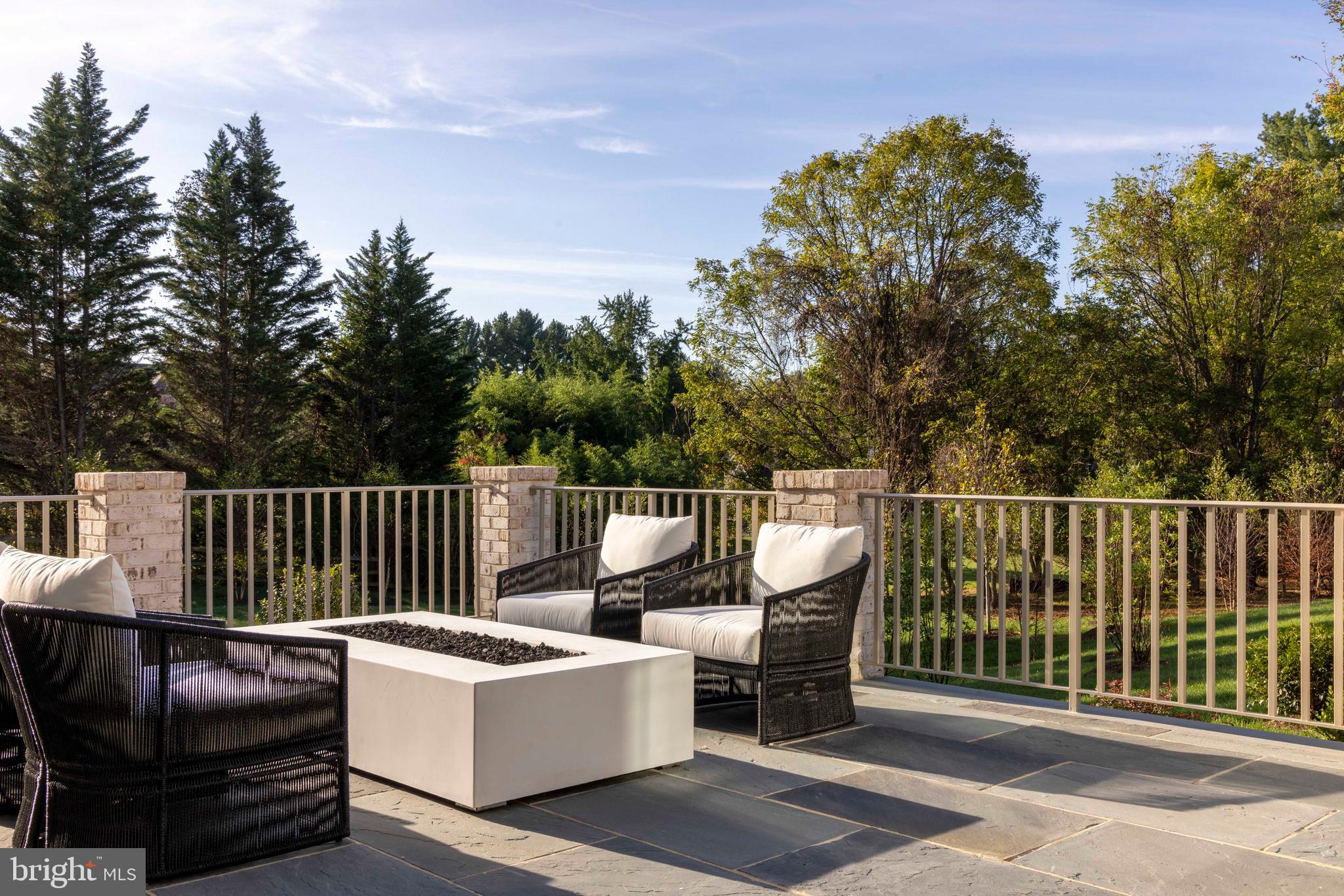 GEORGETOWN PIKE - Residential