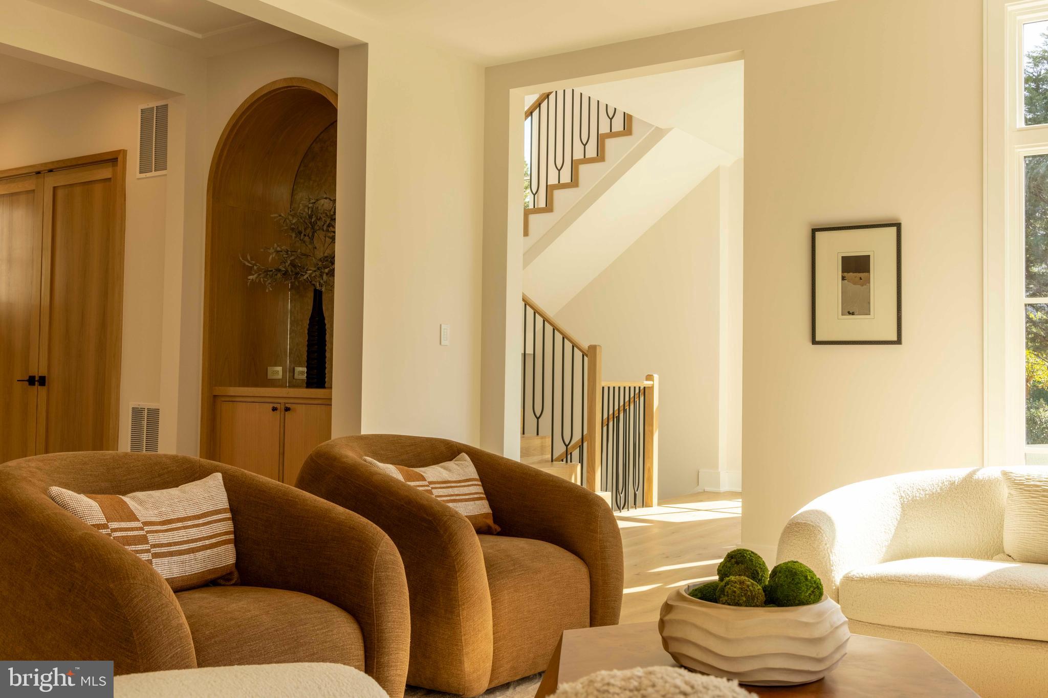 GEORGETOWN PIKE - Residential