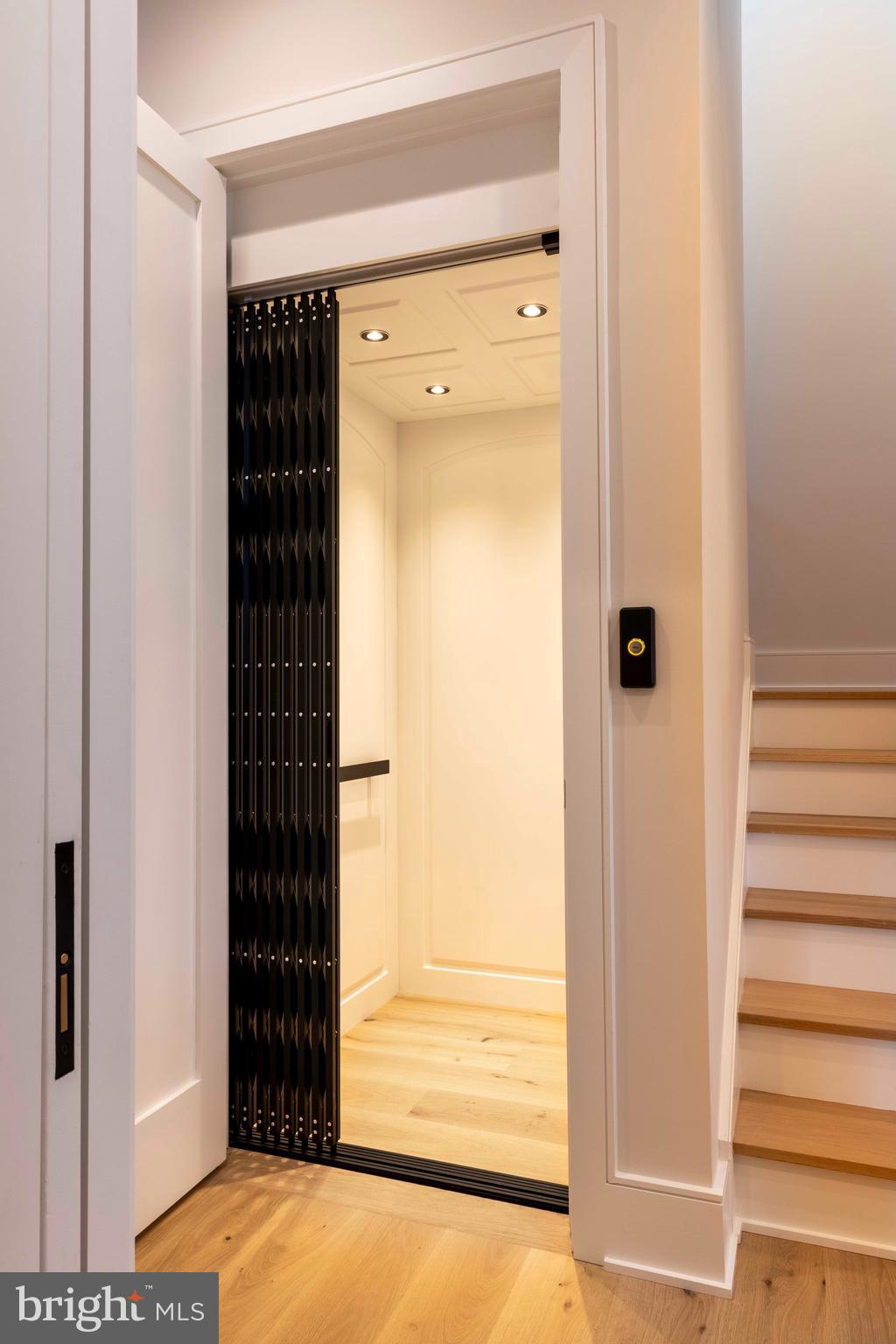 GEORGETOWN PIKE - Residential