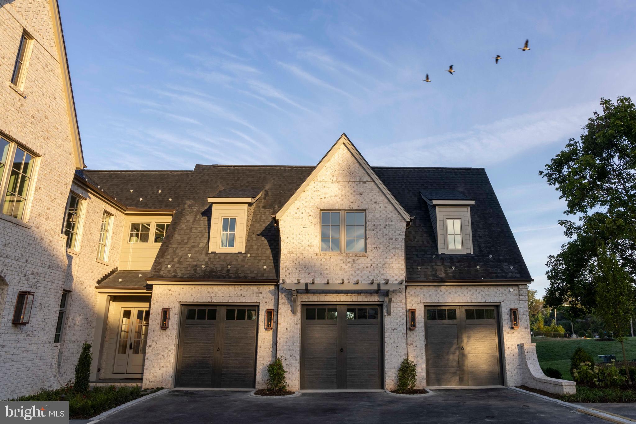 GEORGETOWN PIKE - Residential