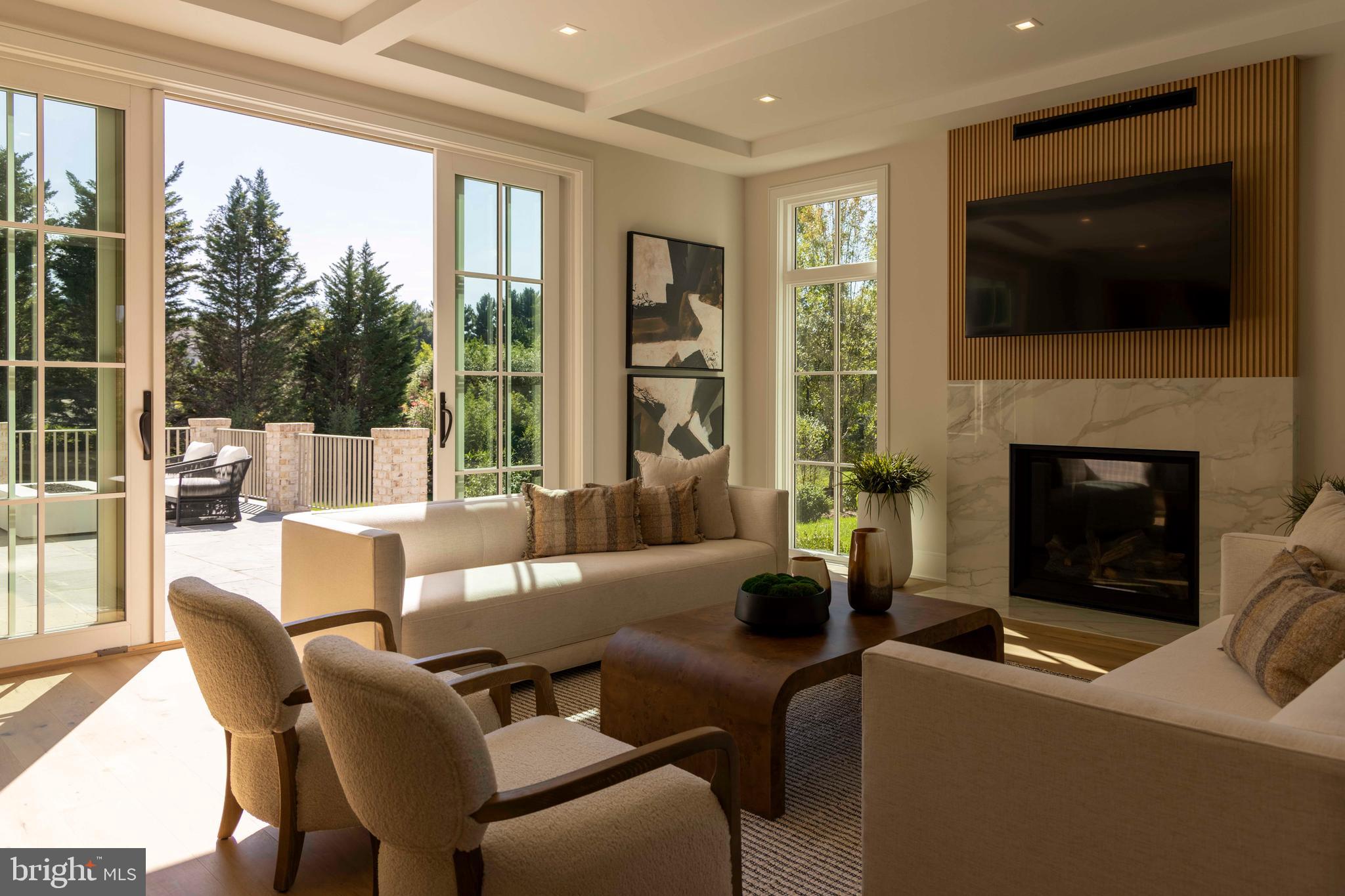 GEORGETOWN PIKE - Residential