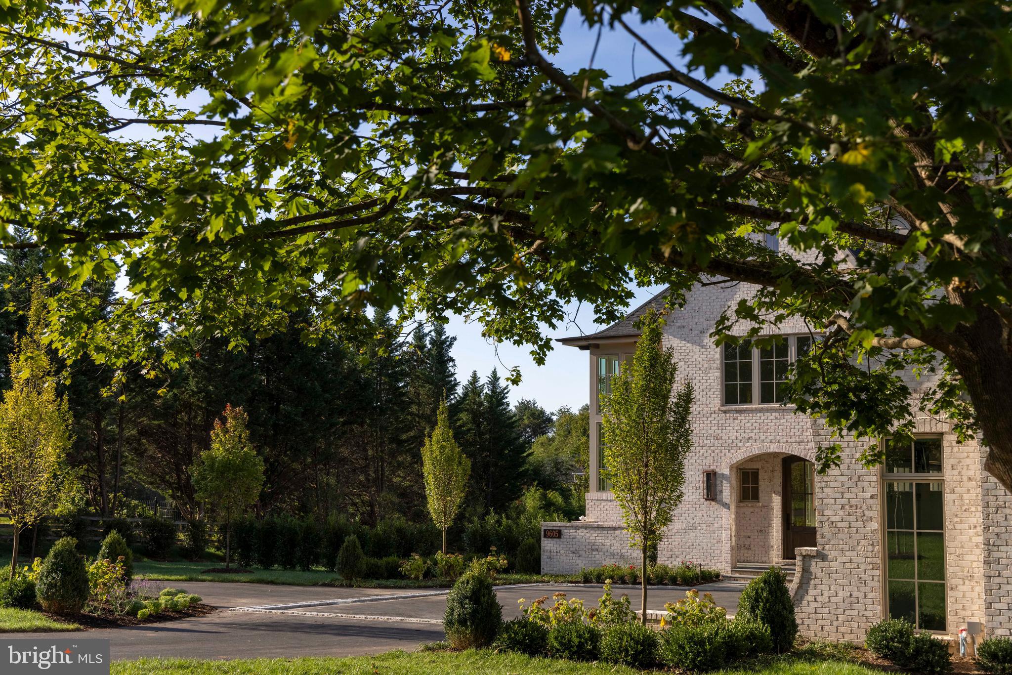 GEORGETOWN PIKE - Residential