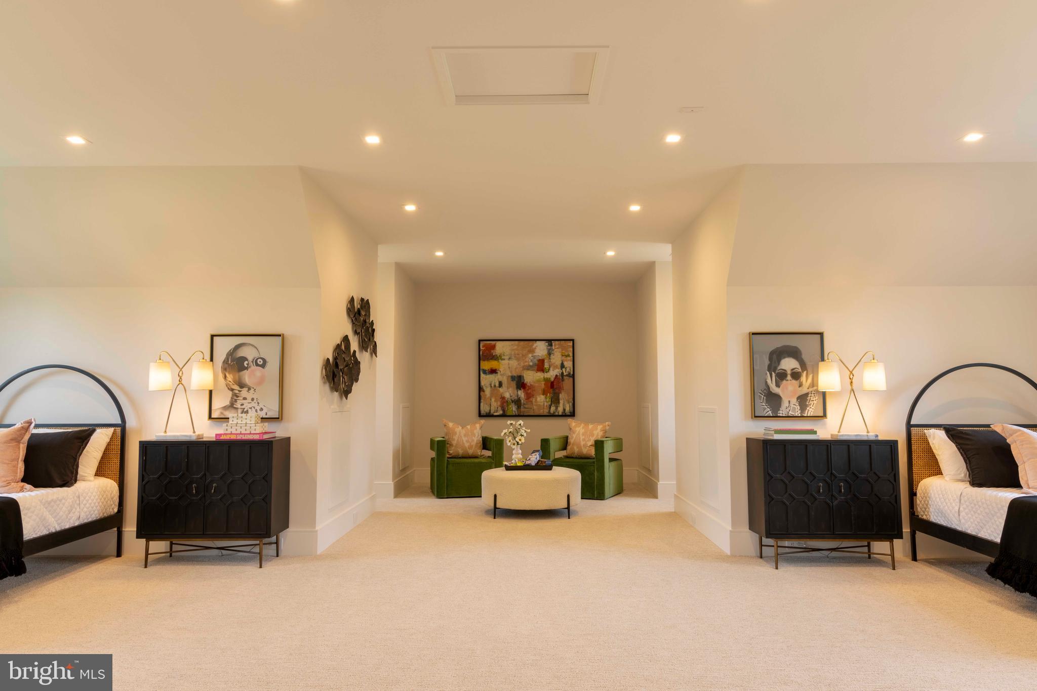 GEORGETOWN PIKE - Residential