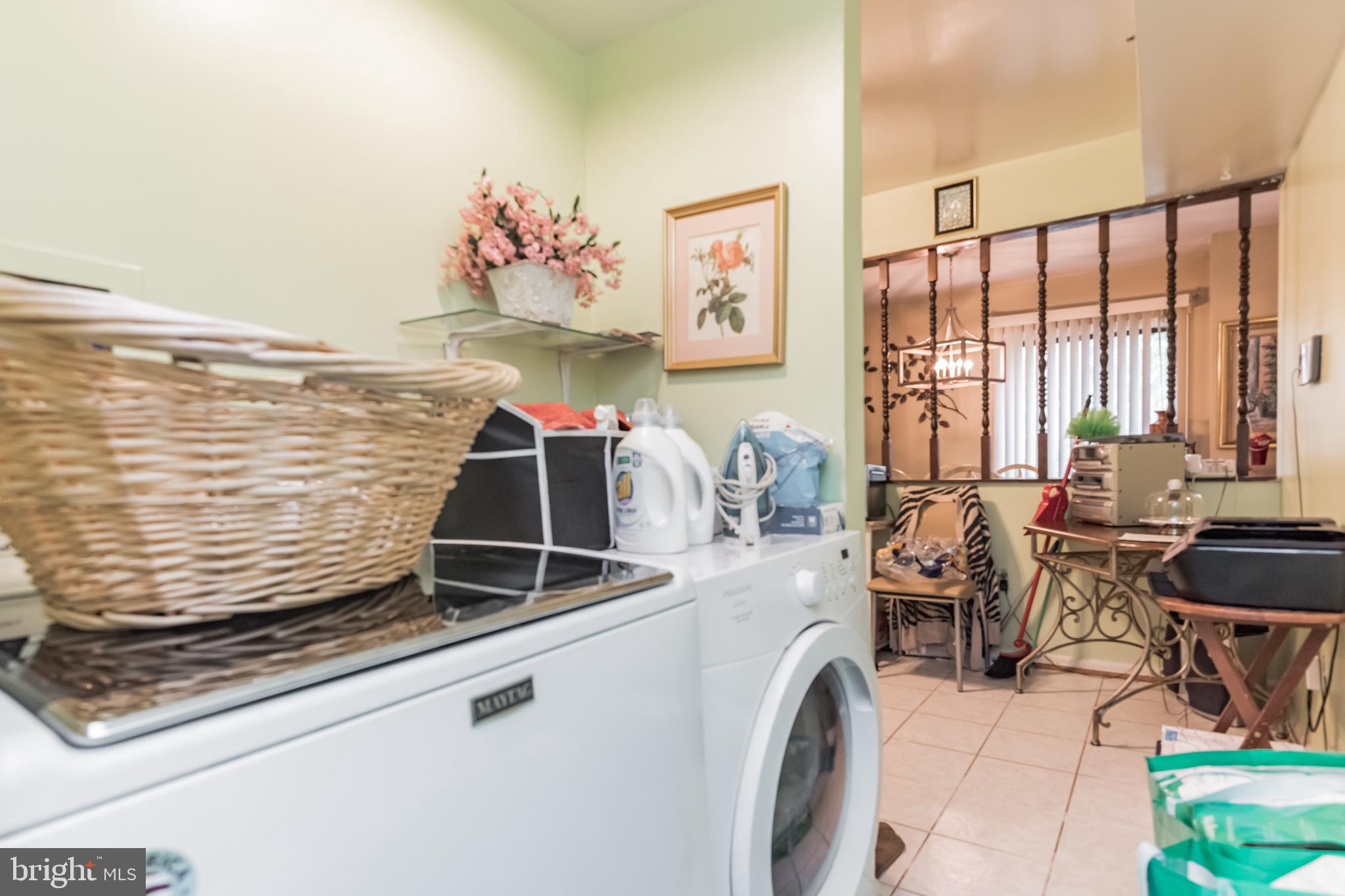 HUNTING RIDGE CONDOMINIUM - Residential