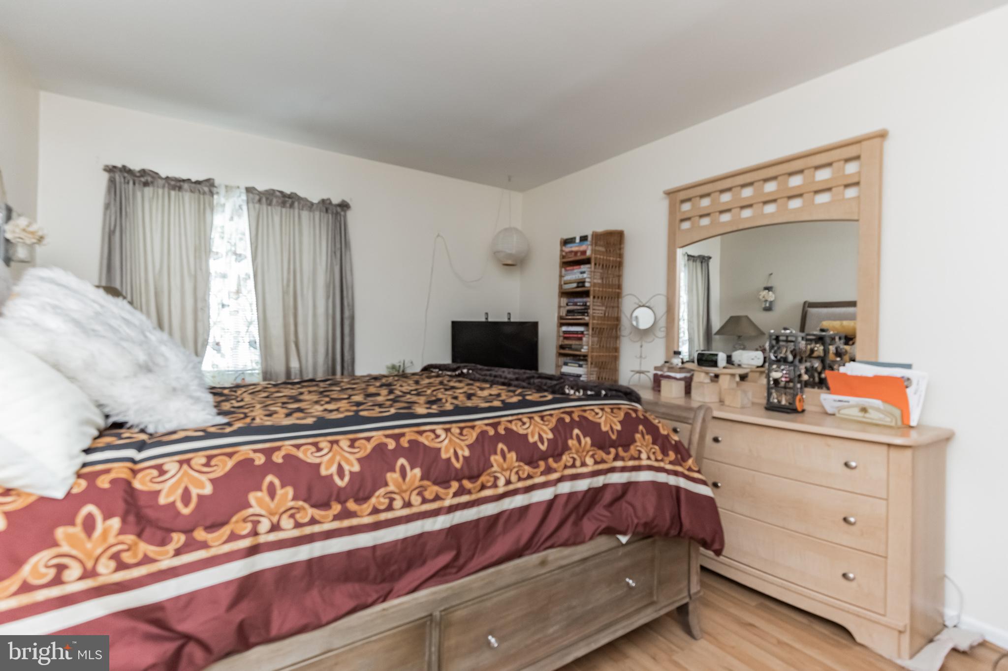 HUNTING RIDGE CONDOMINIUM - Residential