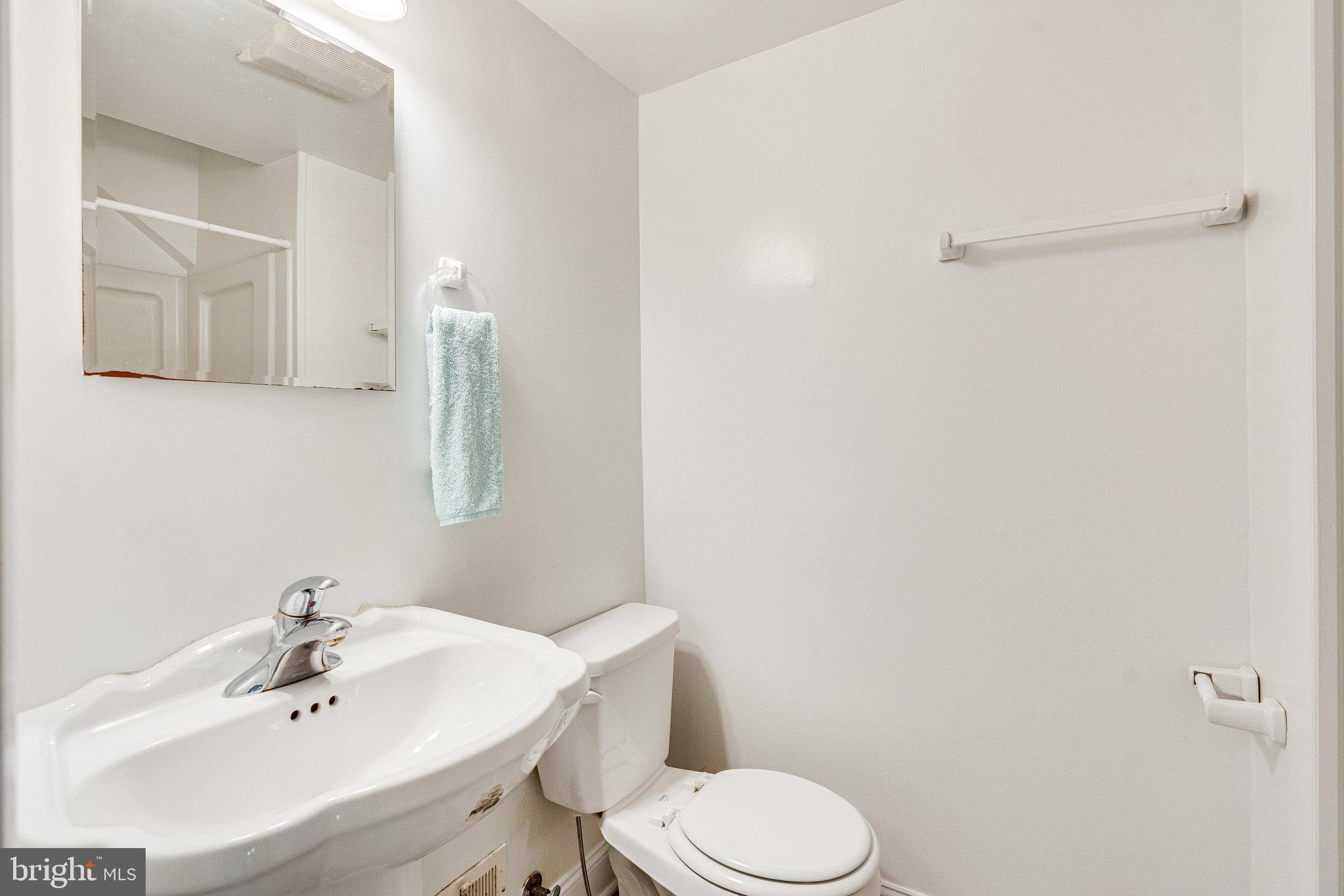 TYSONS GREEN - Residential Lease