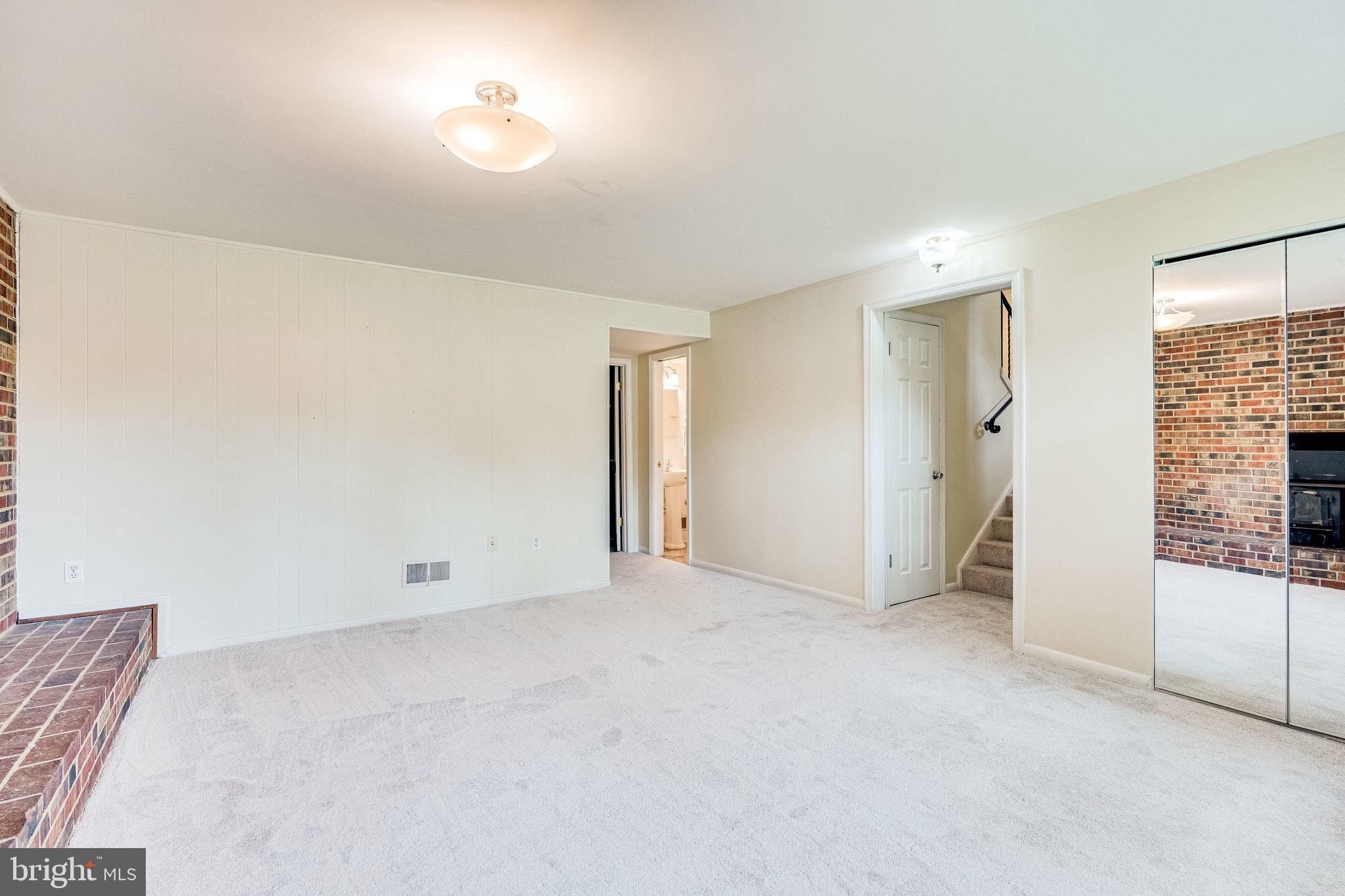 TYSONS GREEN - Residential Lease