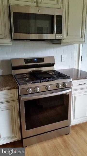 TYSONS GREEN - Residential Lease