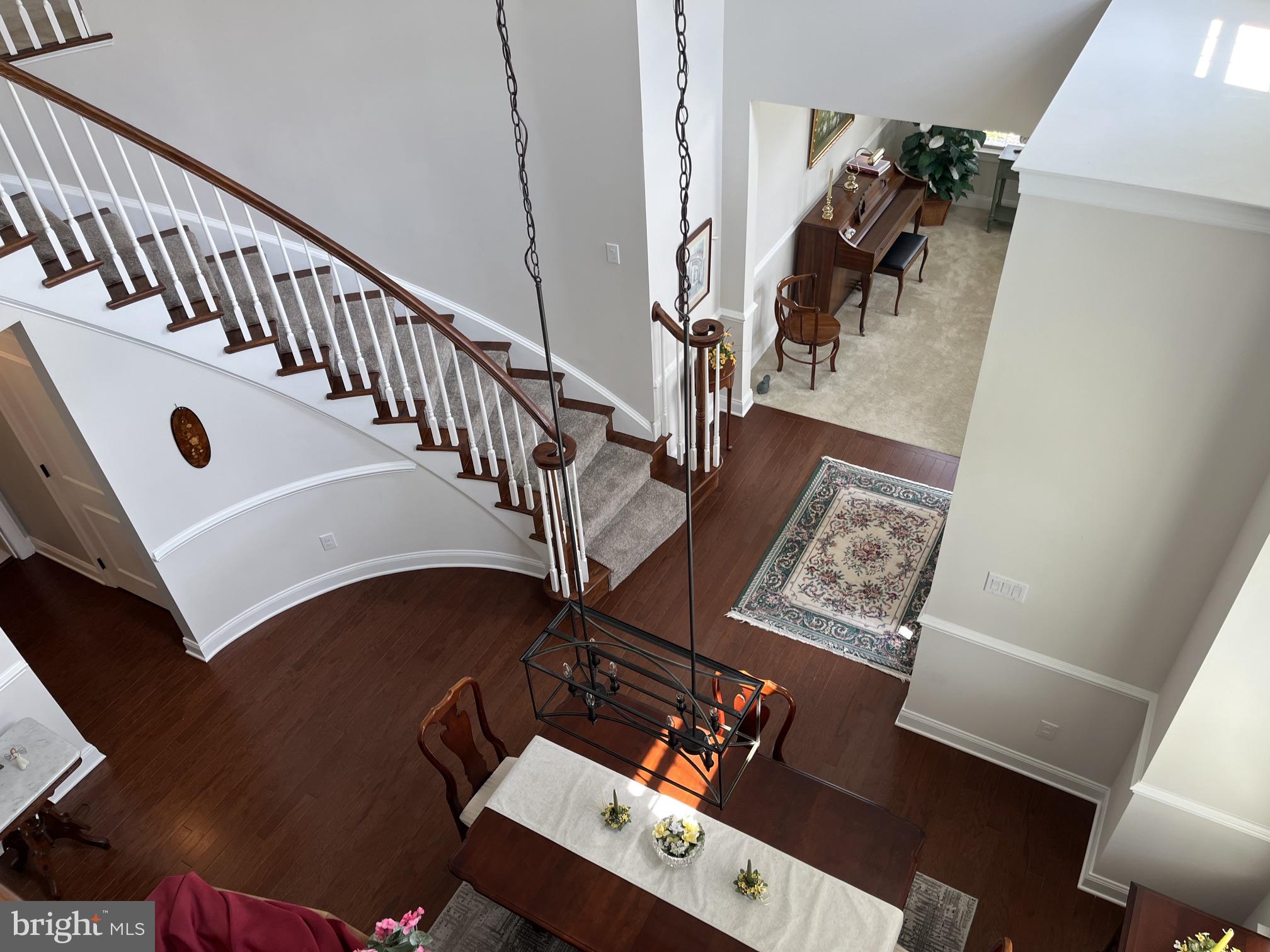 271 HOPEWELL DRIVE