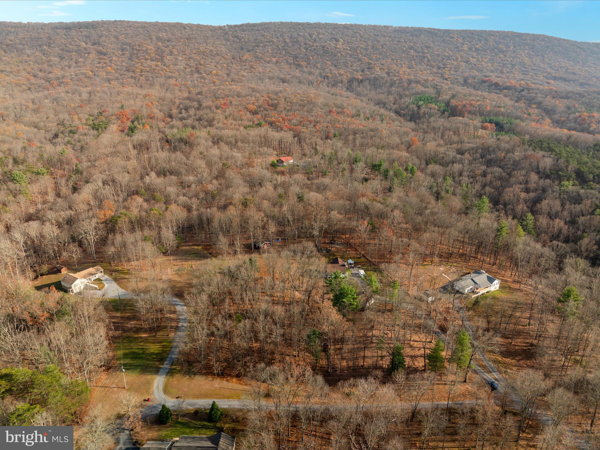 TALL PINES - Residential