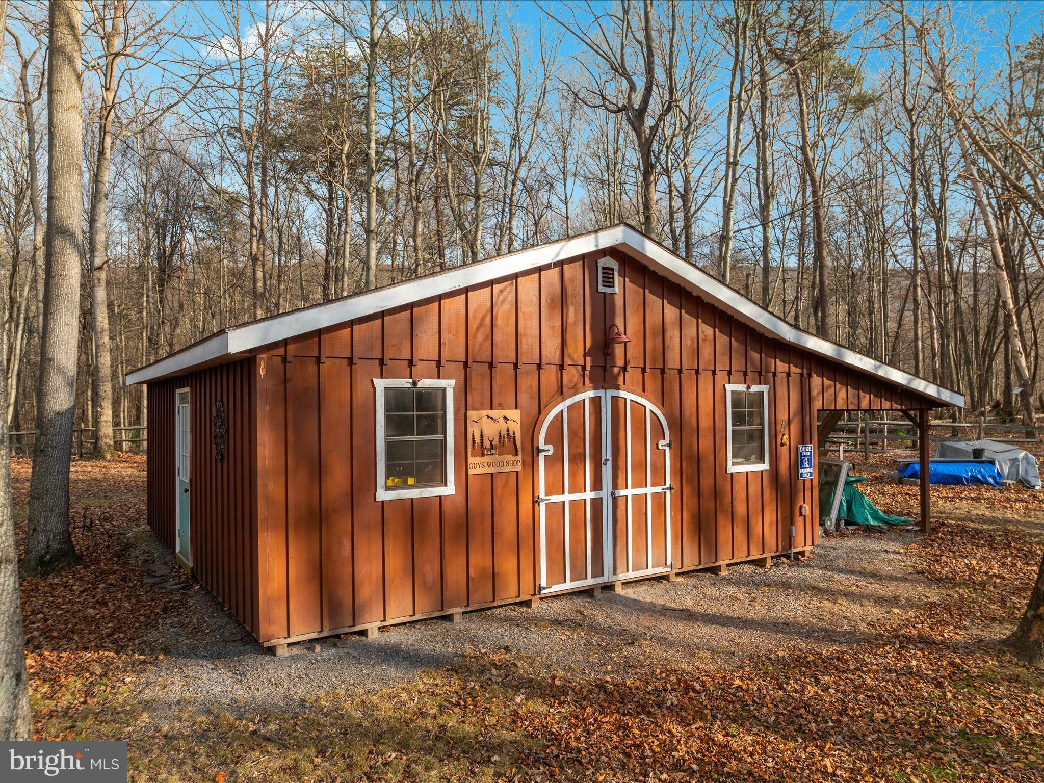 TALL PINES - Residential