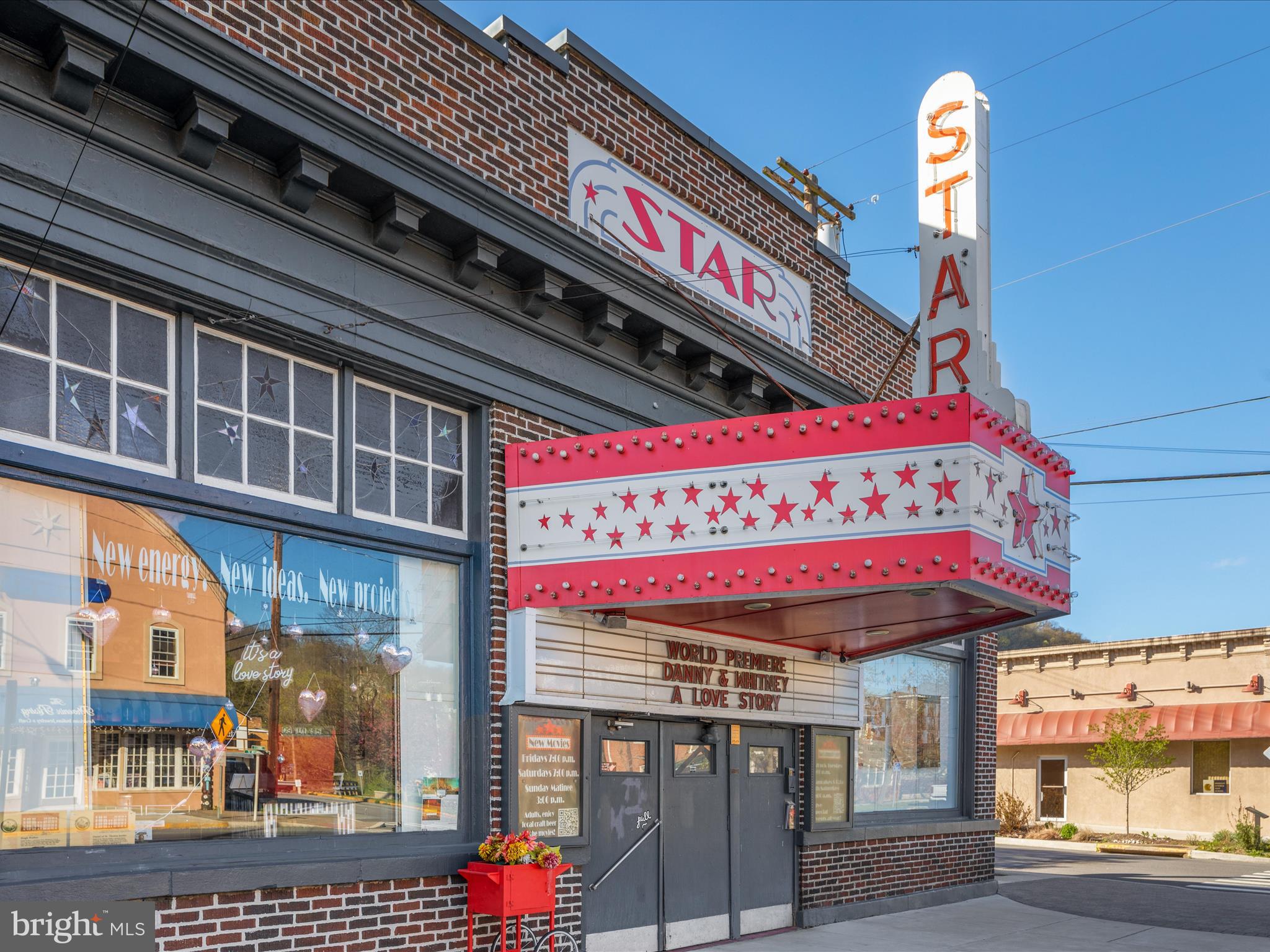 TALL PINES - Residential