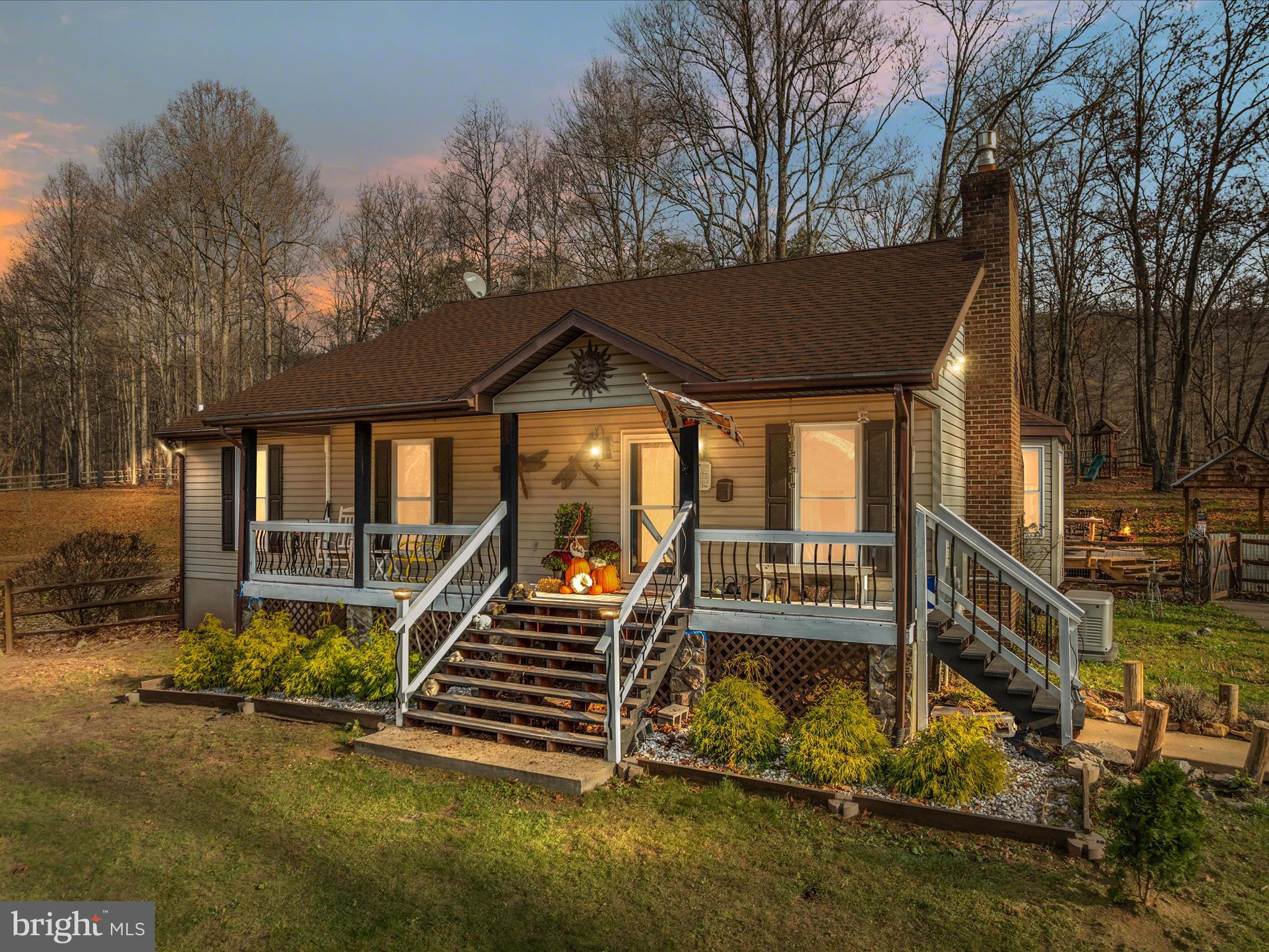 TALL PINES - Residential