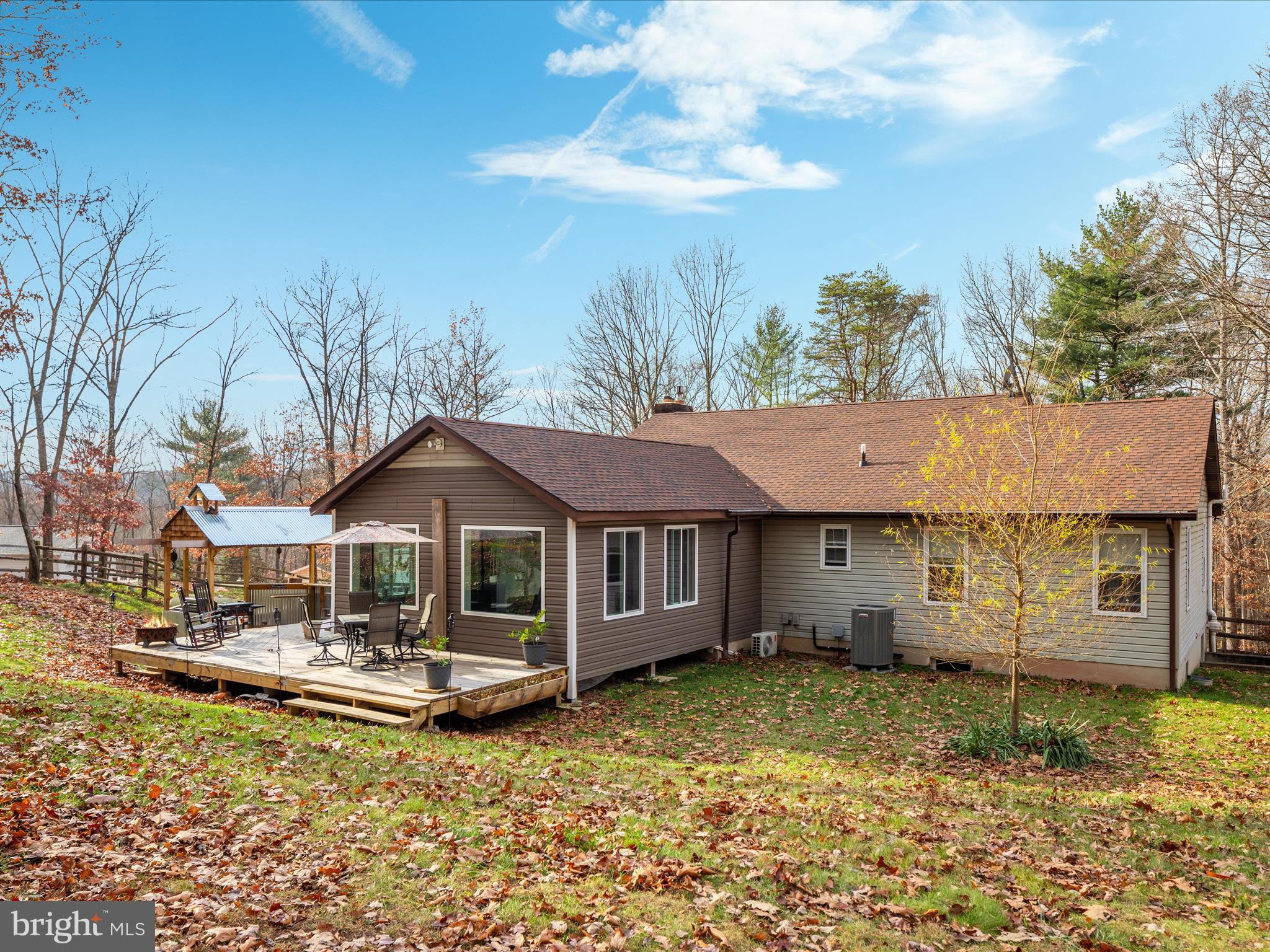 TALL PINES - Residential