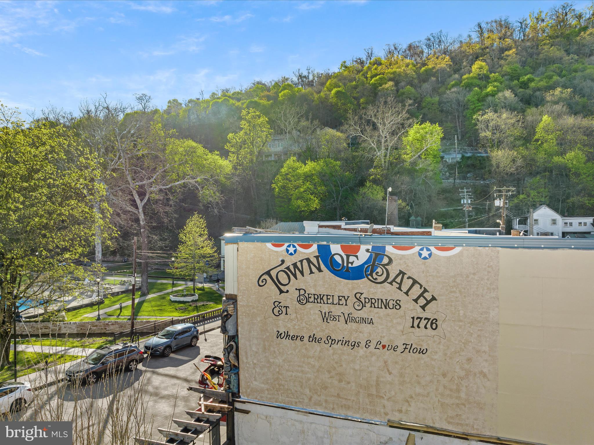 TALL PINES - Residential