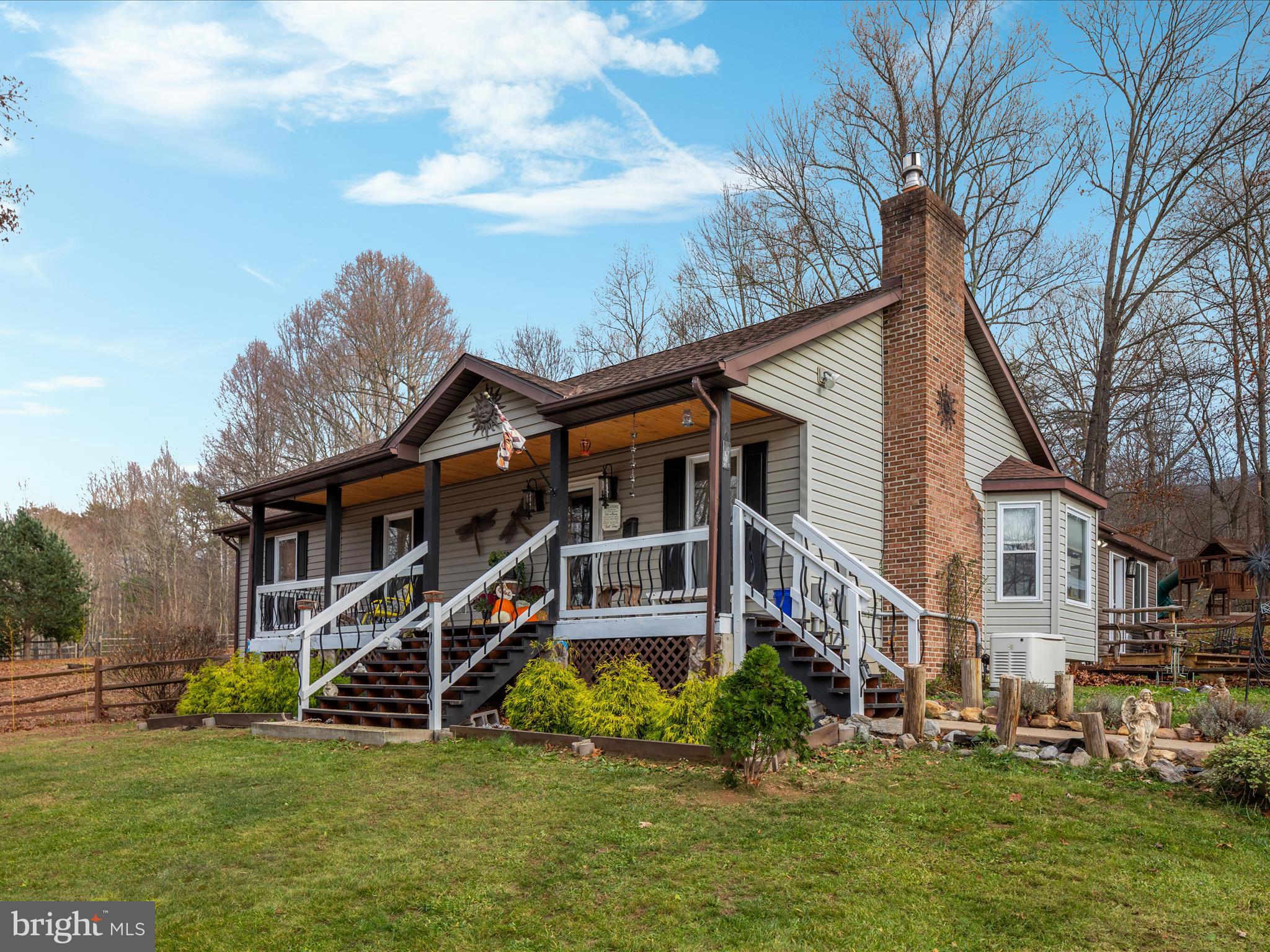 TALL PINES - Residential