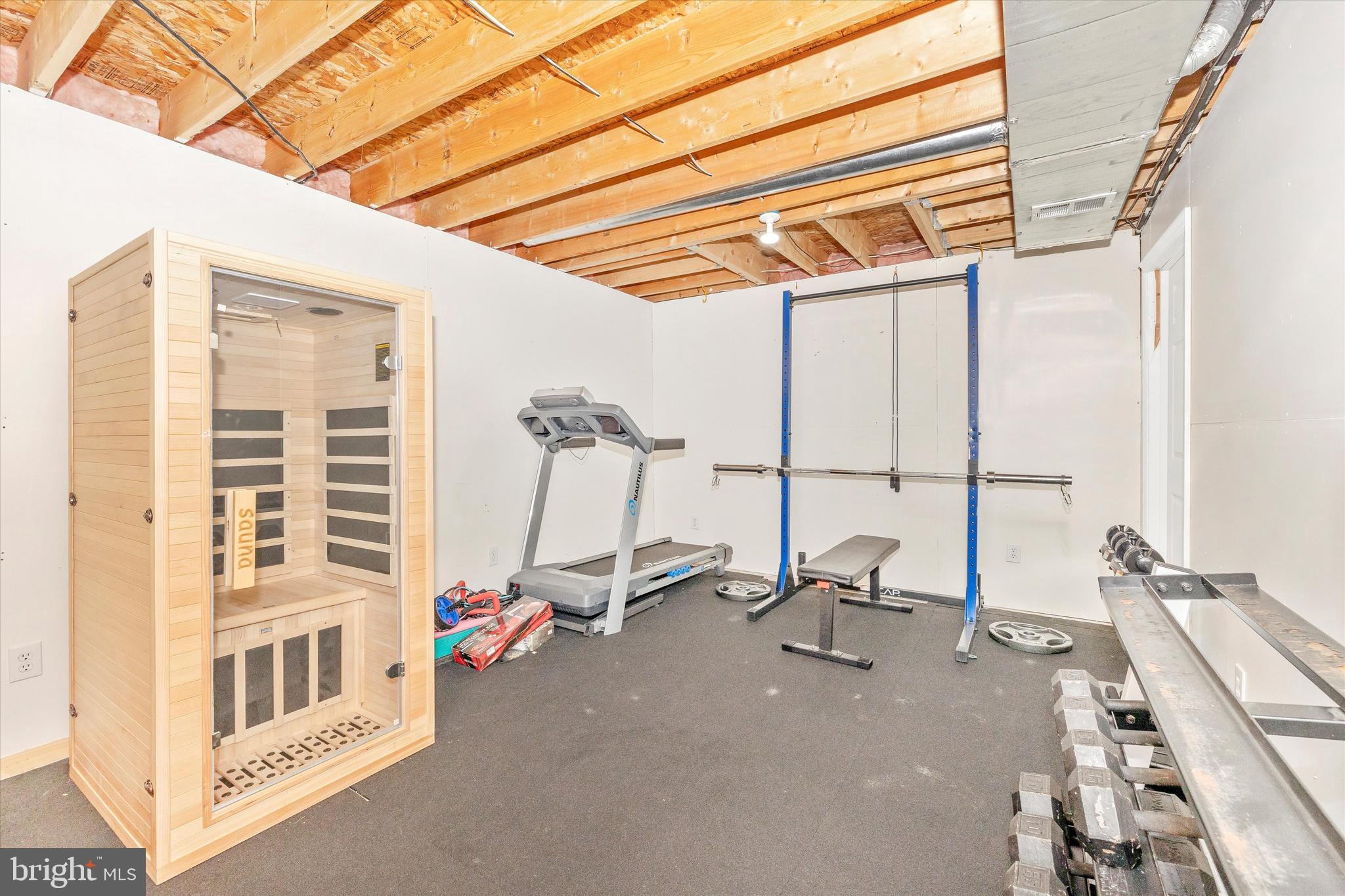 WILLOW BROOK - Residential