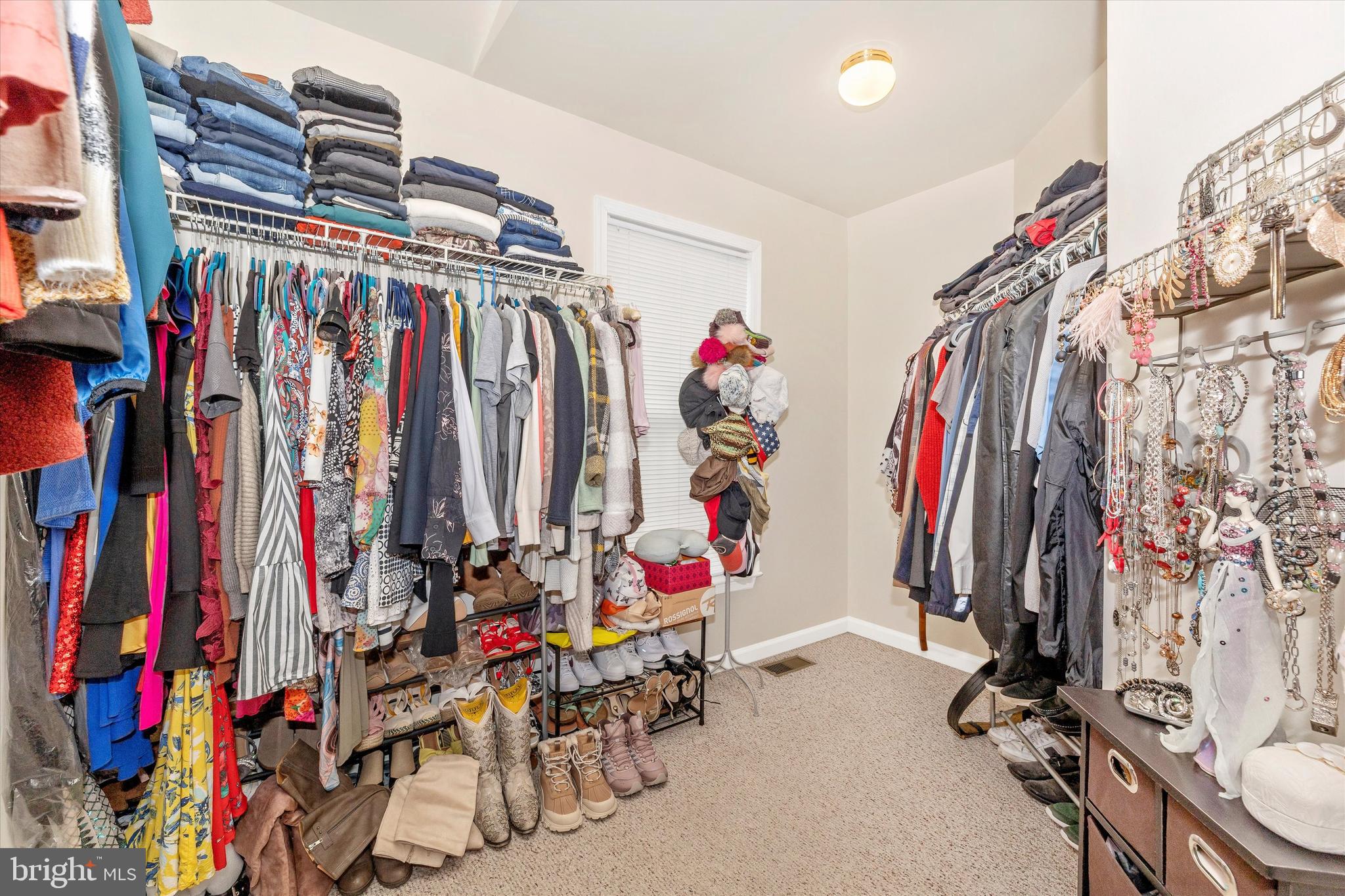 WILLOW BROOK - Residential