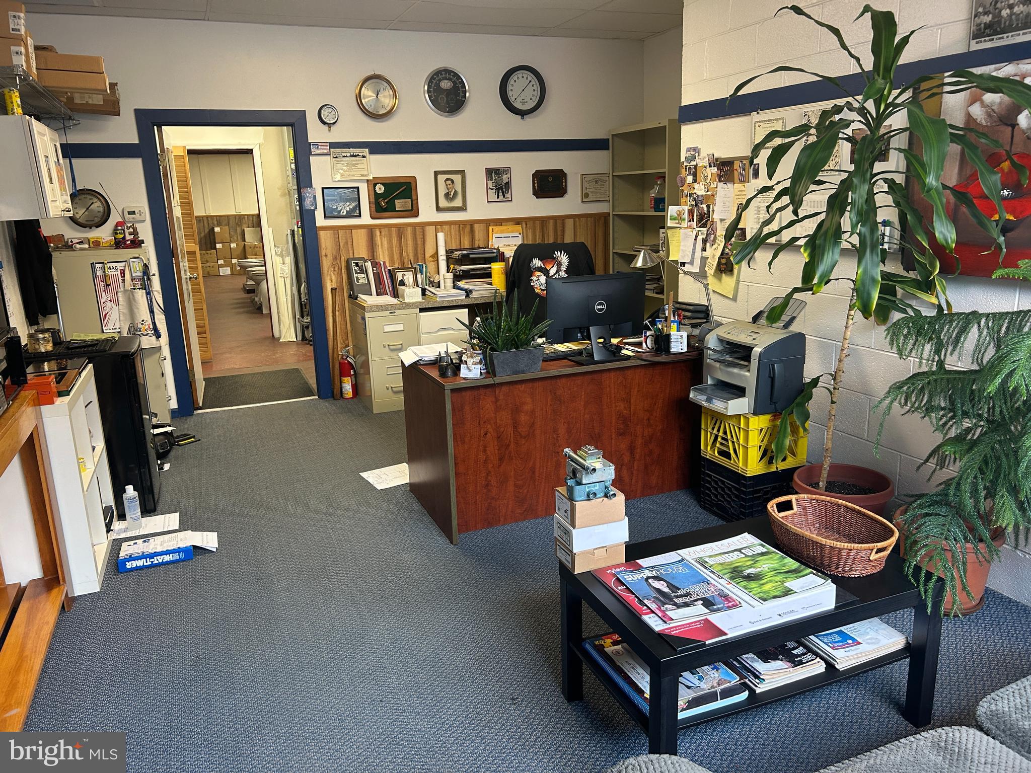 PASSYUNK SQUARE - Commercial Lease