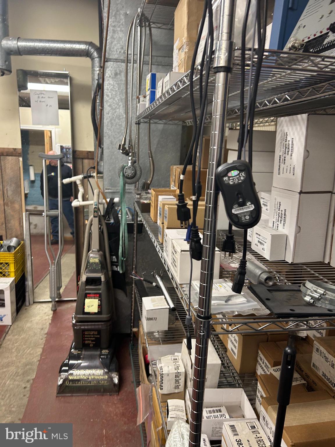 PASSYUNK SQUARE - Commercial Lease